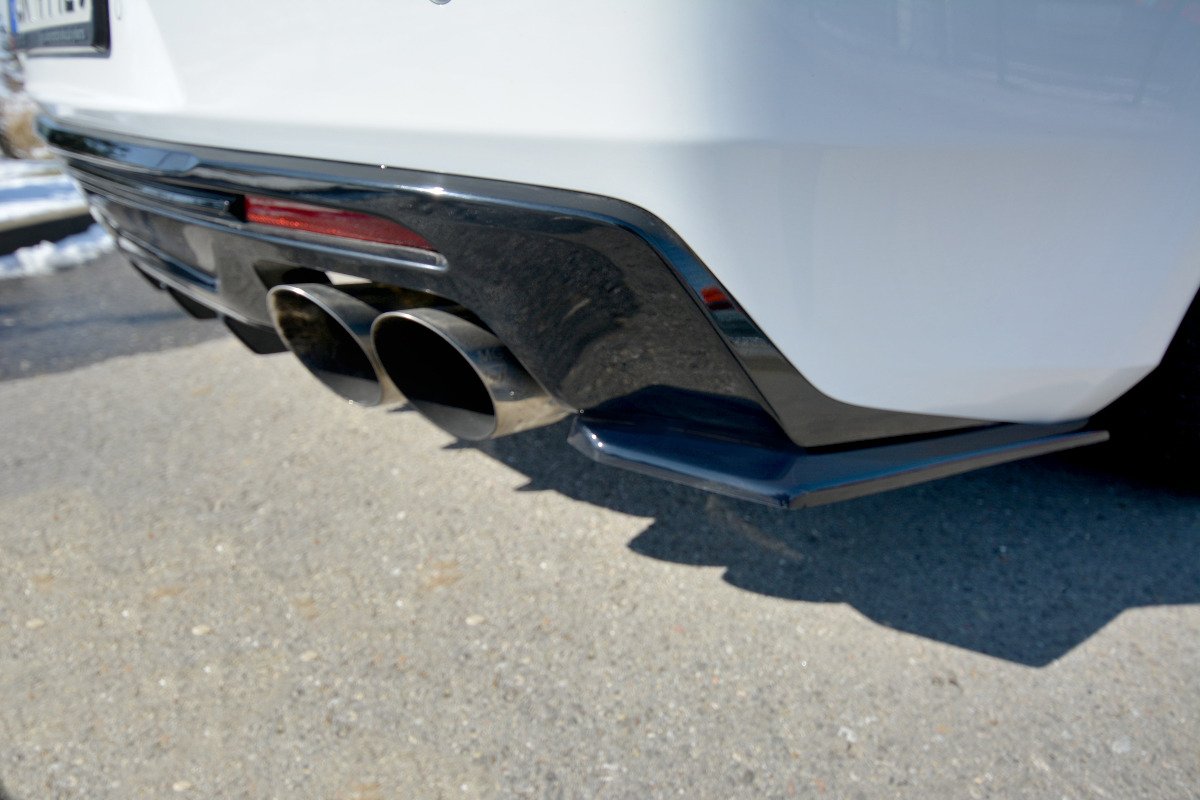 Heck Ansatz Flaps Diffusor für CHEVROLET CAMARO 6TH-GEN. PHASE-I 2SS COUPE Carbon Look