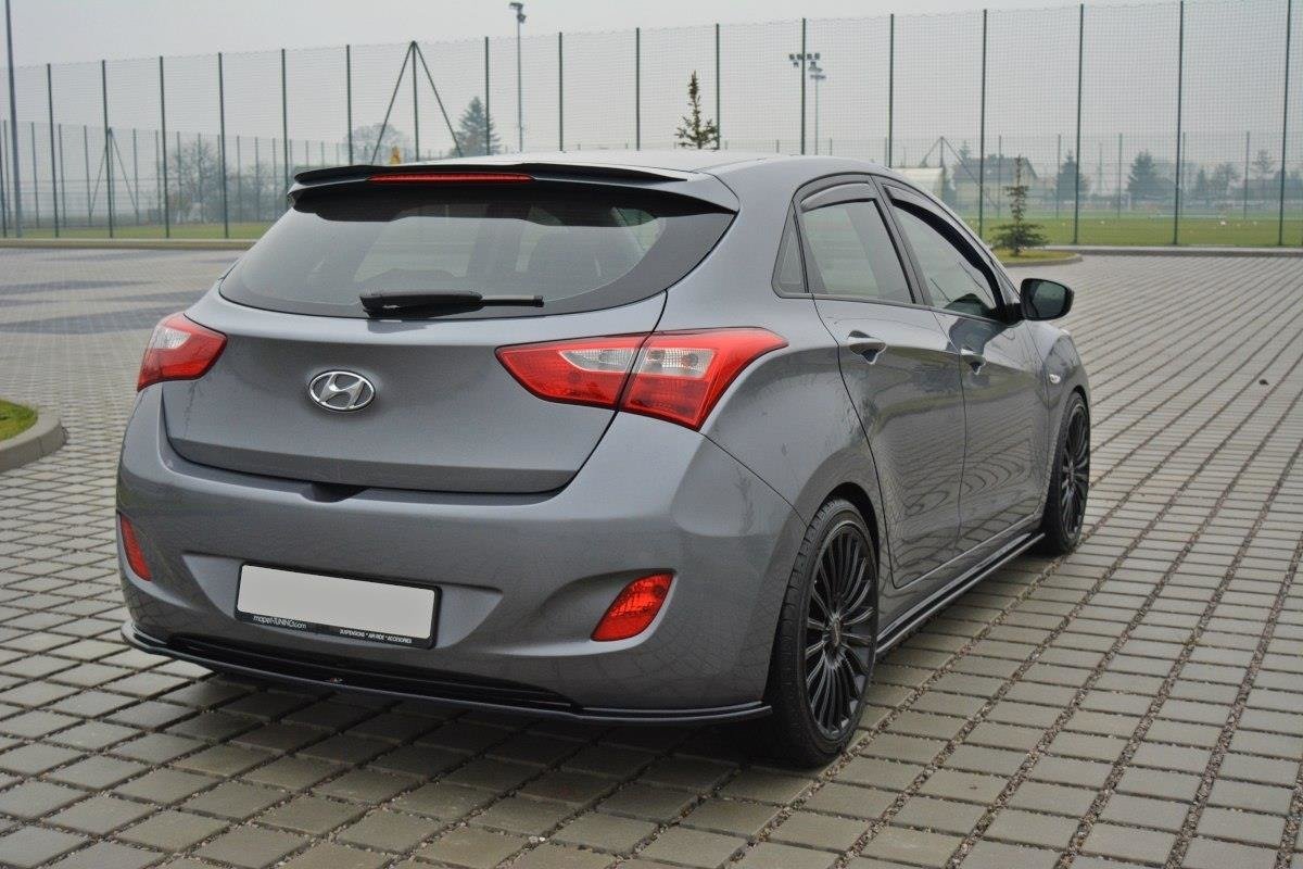Spoiler CAP für Hyundai i30 mk.2 Carbon Look