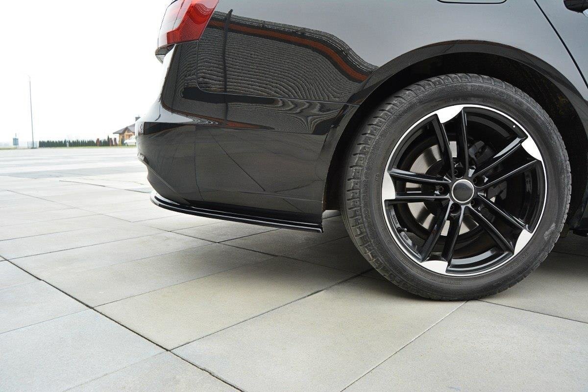 Heck Ansatz Flaps Diffusor für Audi A6 C7 Avant Carbon Look