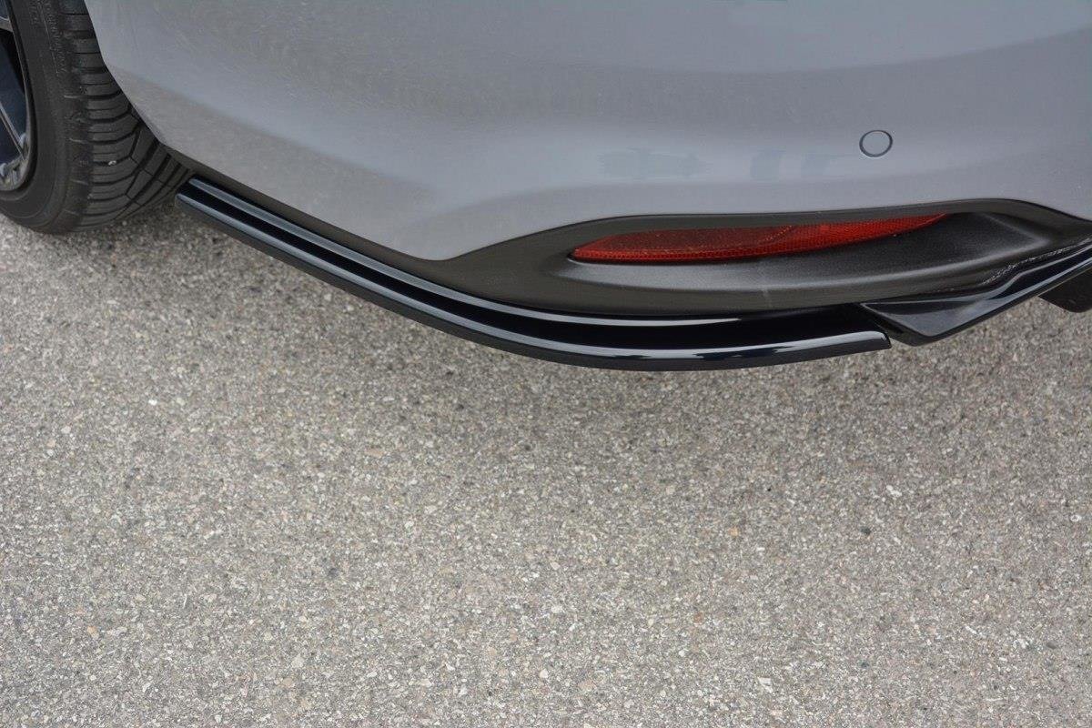Heck Ansatz Flaps Diffusor für Fiat Tipo S-Design Carbon Look