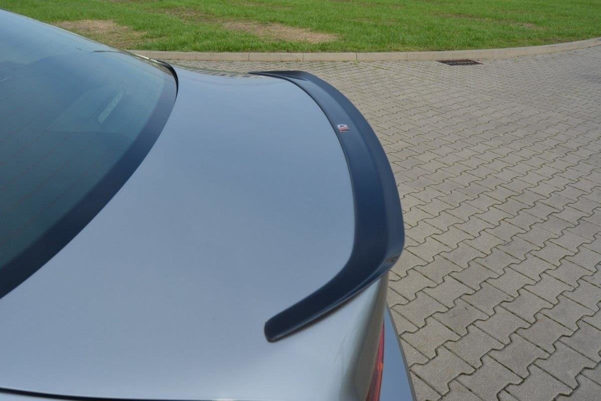 Spoiler CAP für Lexus IS Mk3 schwarz Hochglanz
