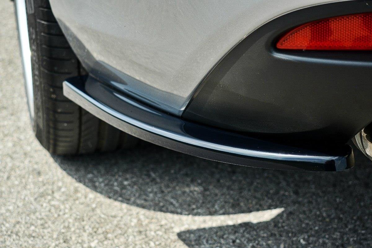 Heck Ansatz Flaps Diffusor für Mazda 6 GJ (Mk3) Wagon Carbon Look