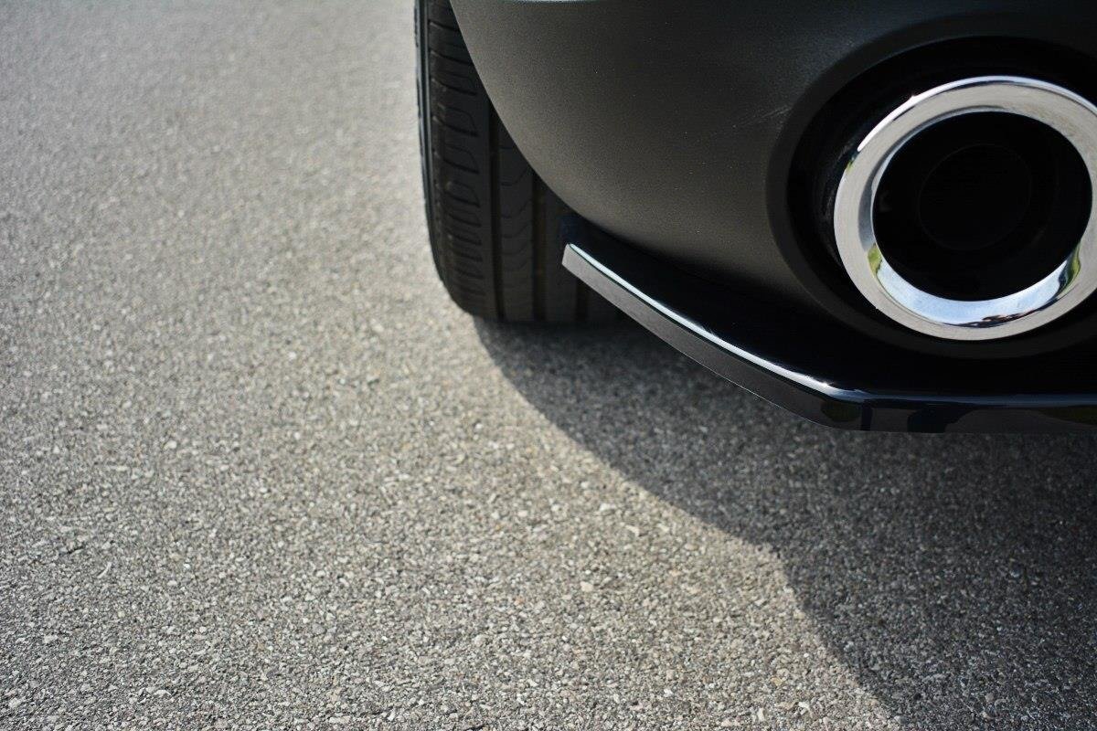 Heck Ansatz Flaps Diffusor für Alfa Romeo Stelvio Carbon Look