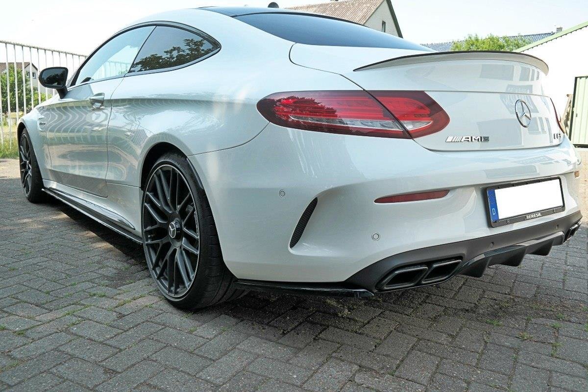 Heck Ansatz Flaps Diffusor für Mercedes C-Klasse C205 63 AMG Coupe Carbon Look
