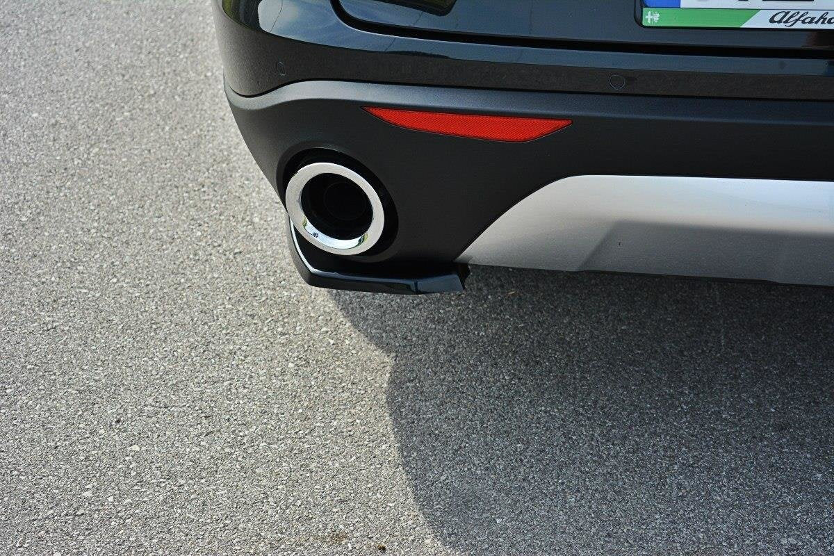 Heck Ansatz Flaps Diffusor für Alfa Romeo Stelvio Carbon Look