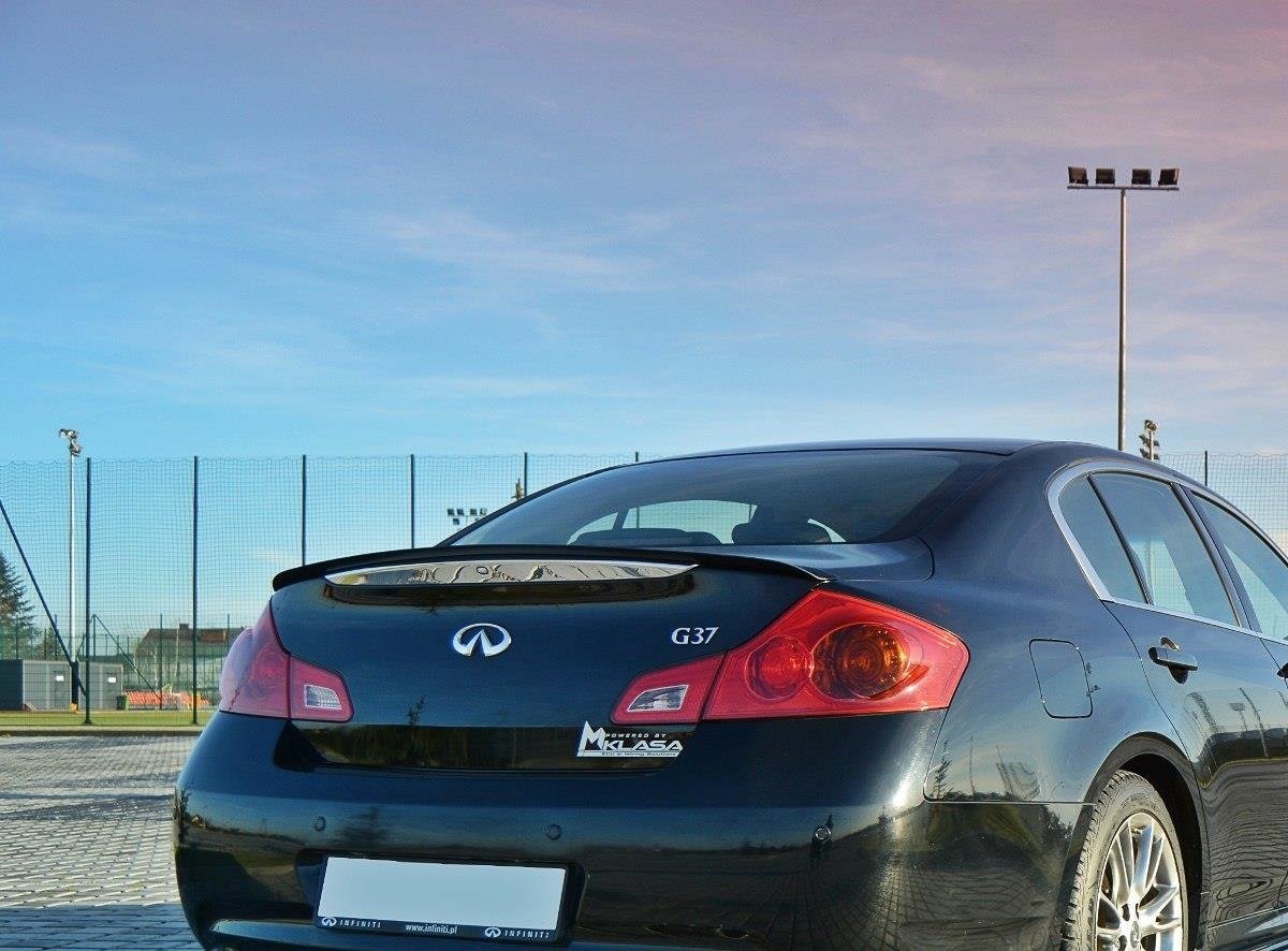 Spoiler CAP für Infiniti G37 Limousine Carbon Look