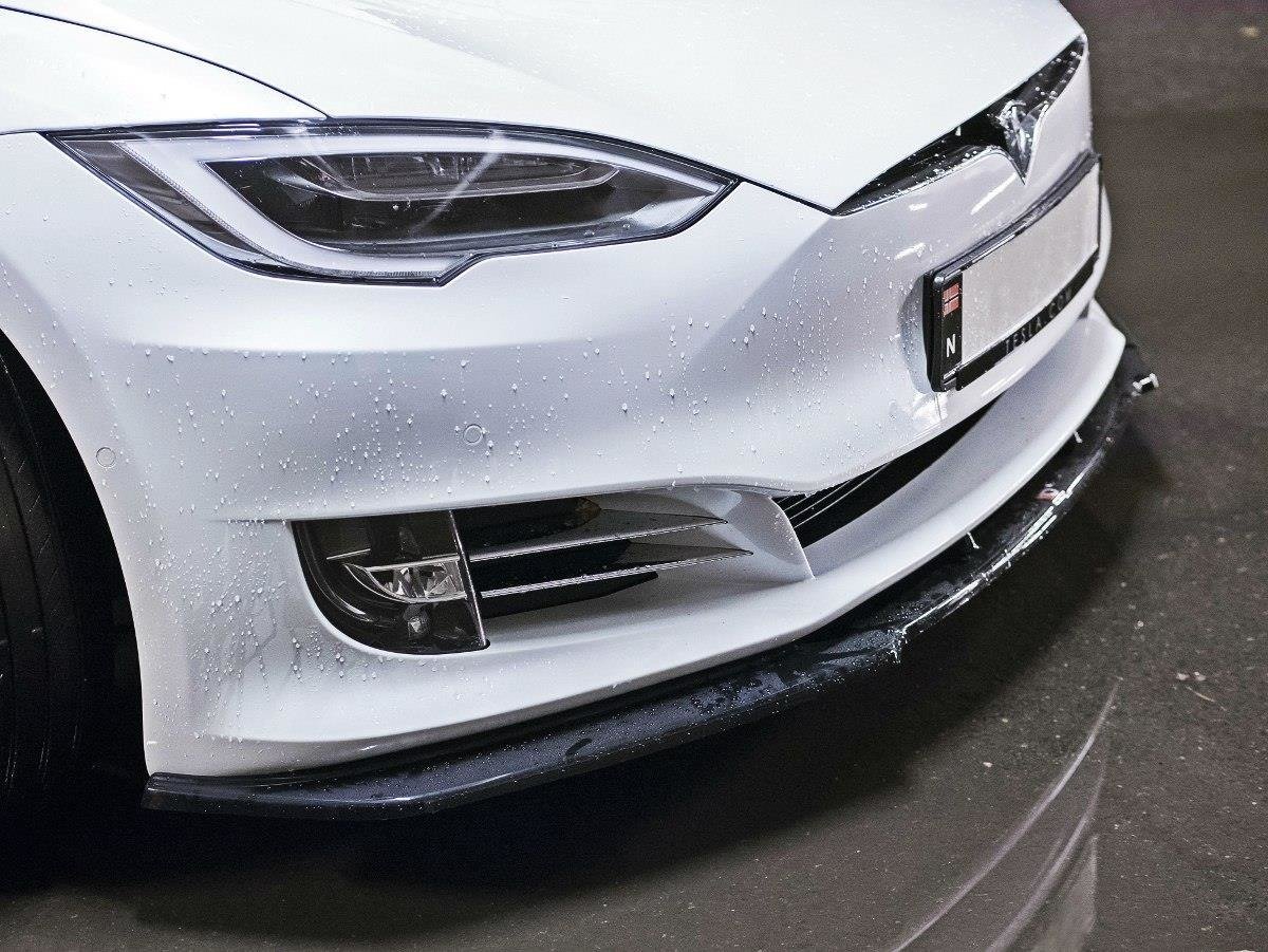 Front Ansatz V.1 für Tesla Model S Facelift schwarz Hochglanz