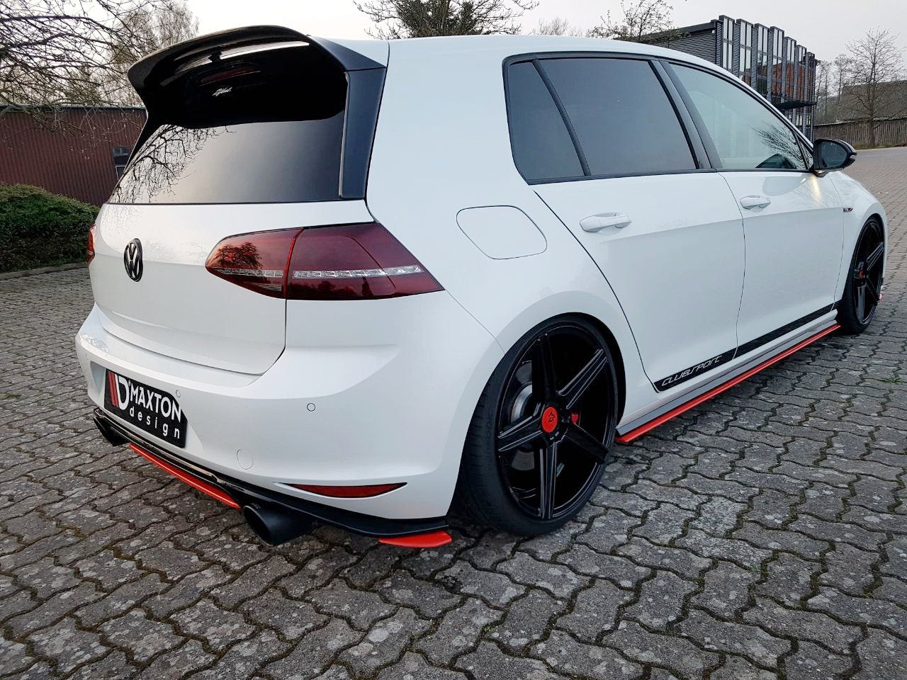 Mittlerer Diffusor Heck Ansatz für VW GOLF Mk7 GTI CLUBSPORT schwarz Hochglanz