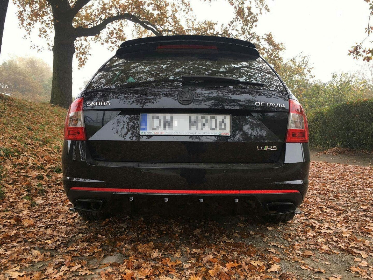 Spoiler CAP für SKODA OCTAVIA 3/3FL RS Kombi Carbon Look