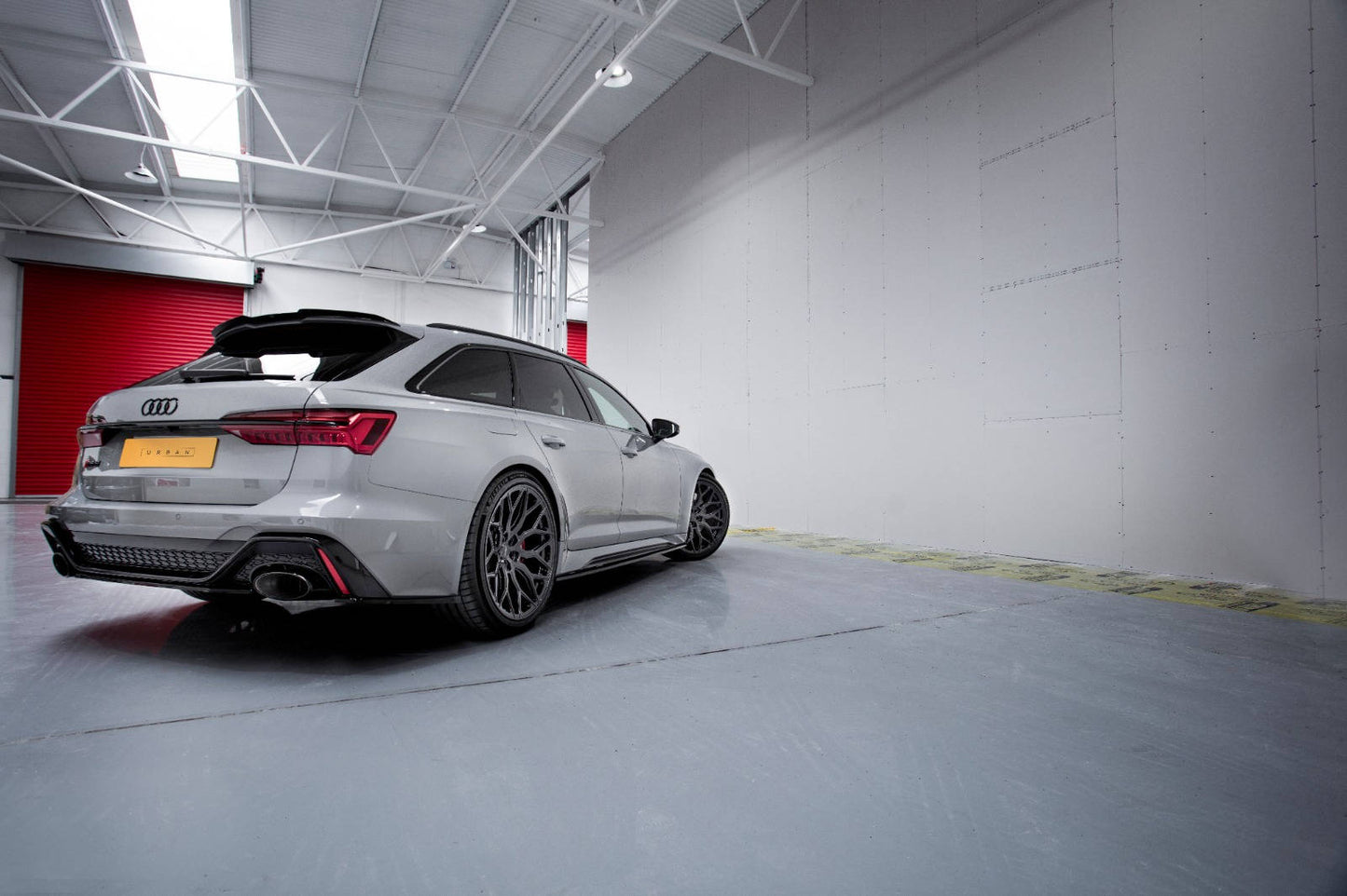 Spoiler CAP V.1 für Audi RS6 C8 schwarz Hochglanz