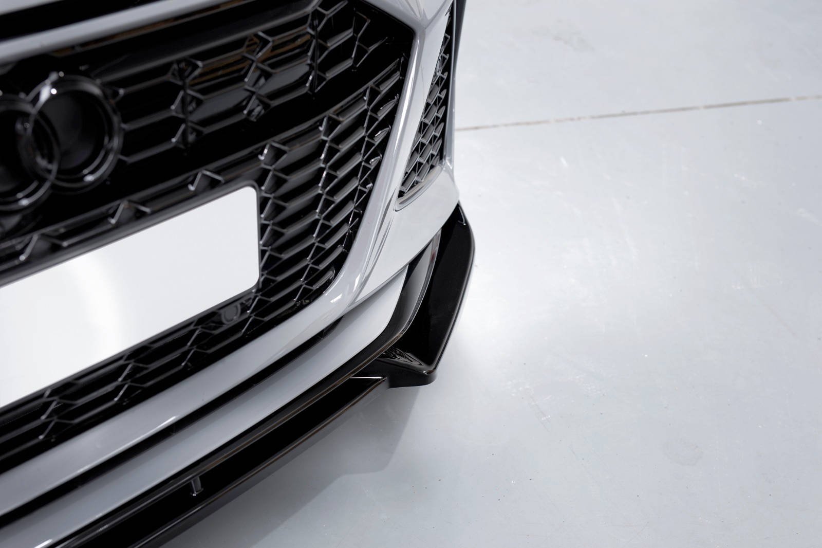 Front Ansatz V.1 für Audi RS6 C8 / RS7 C8 Carbon Look