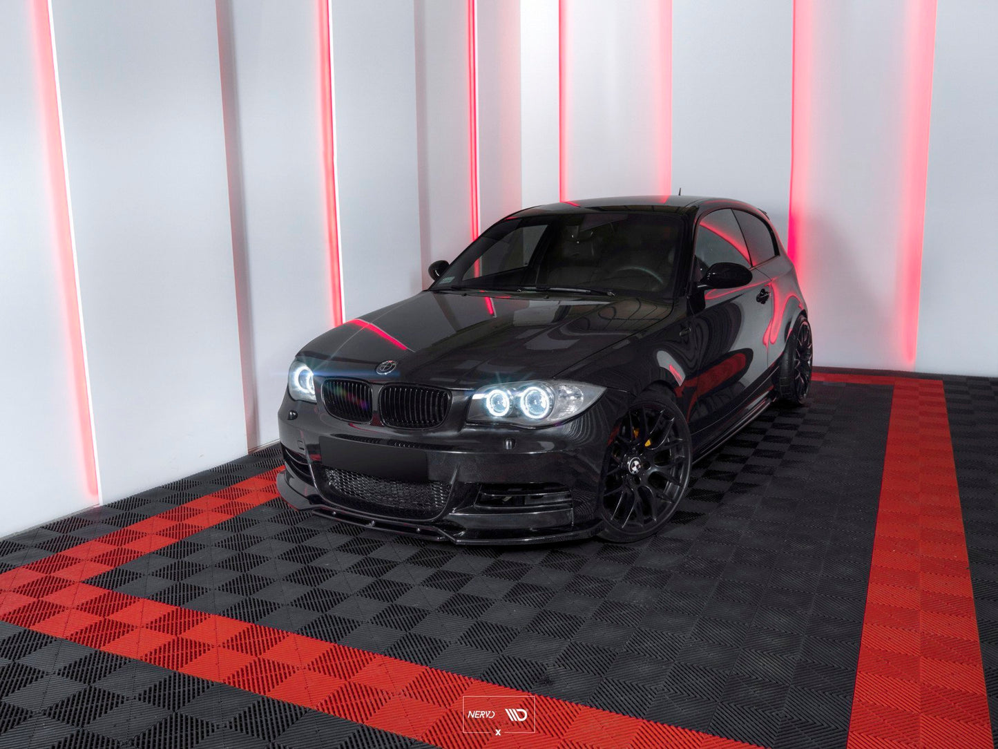 Seitenschweller Ansatz für BMW 1er E81/ E87 FACELIFT schwarz Hochglanz