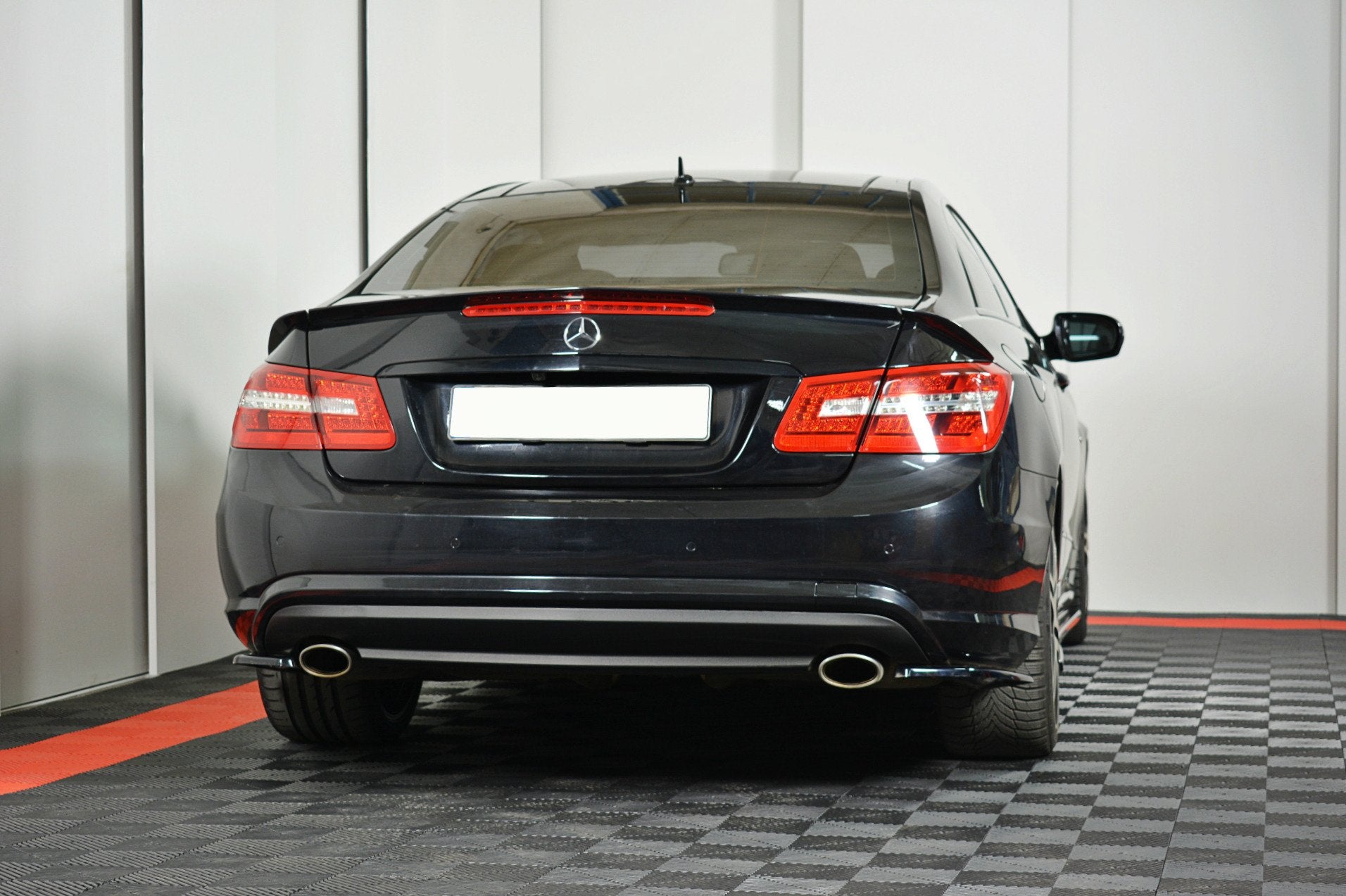 Splitter / Diffusor Heck Ansatz für Mercedes-Benz E-Klasse W207 Coupe AMG-Line schwarz matt