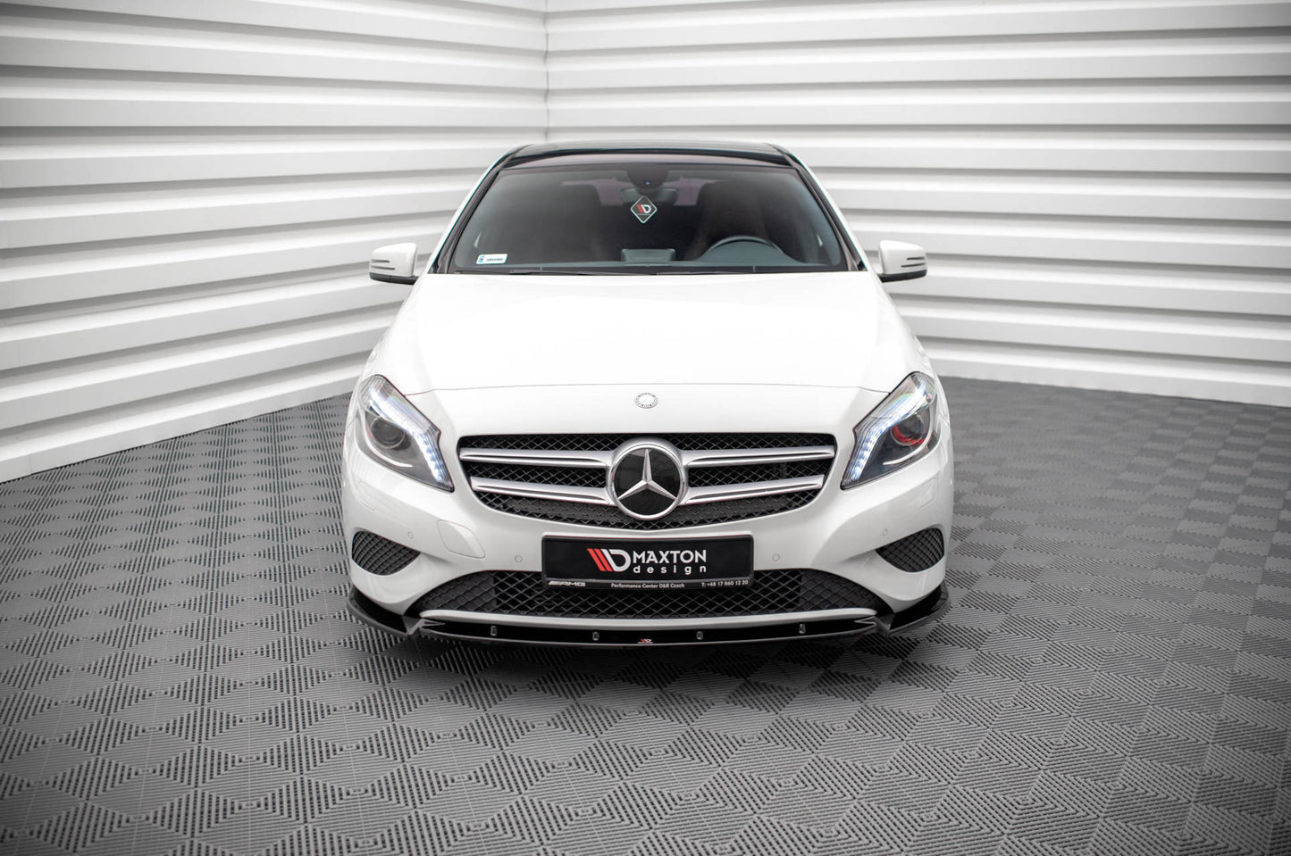 Front Ansatz V.1 für Mercedes-Benz A W176 schwarz Hochglanz