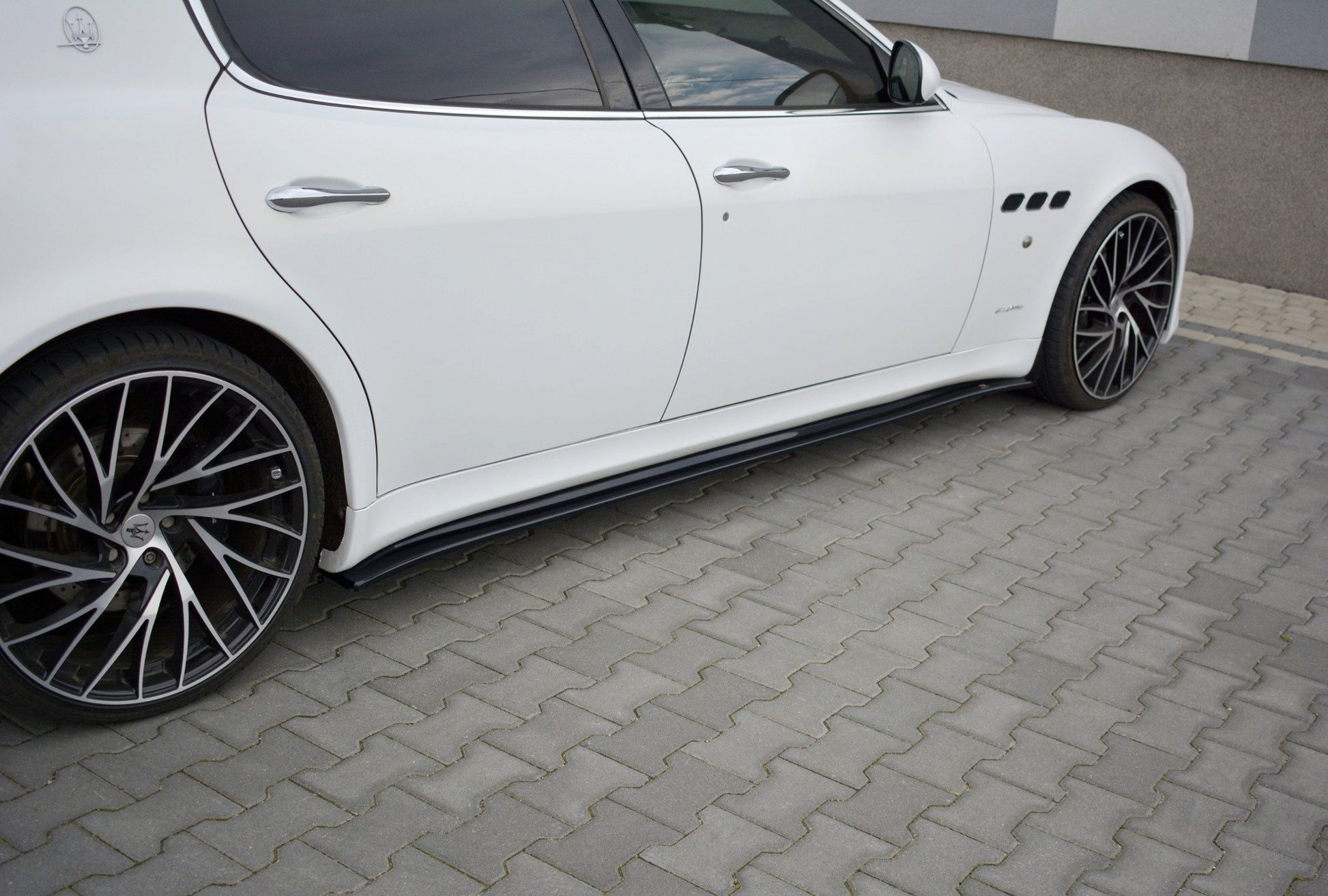 Seitenschweller Ansatz für MASERATI QUATTROPORTE MK5 FACELIFT Carbon Look