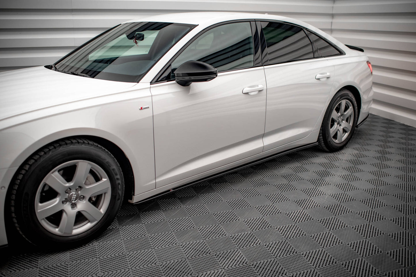 Seitenschweller Ansatz für Audi A6 C8 schwarz matt