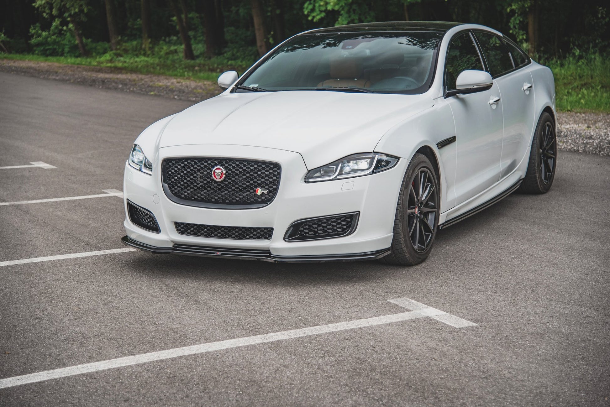 Front Ansatz für Jaguar XJ X351 Facelift schwarz Hochglanz