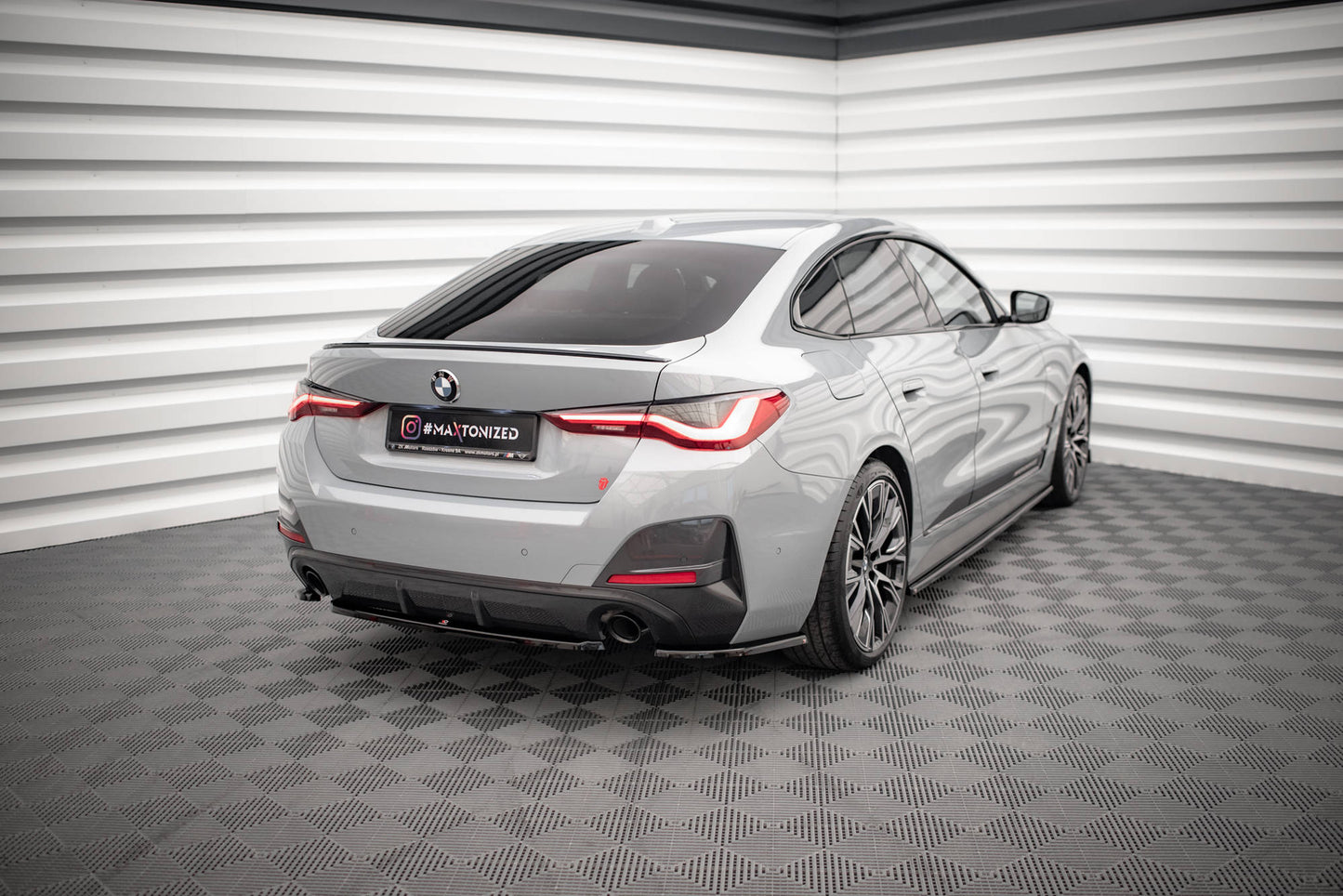 Heck Ansatz Flaps Diffusor V.1 für BMW 4er Gran Coupe M-Paket G26 schwarz Hochglanz