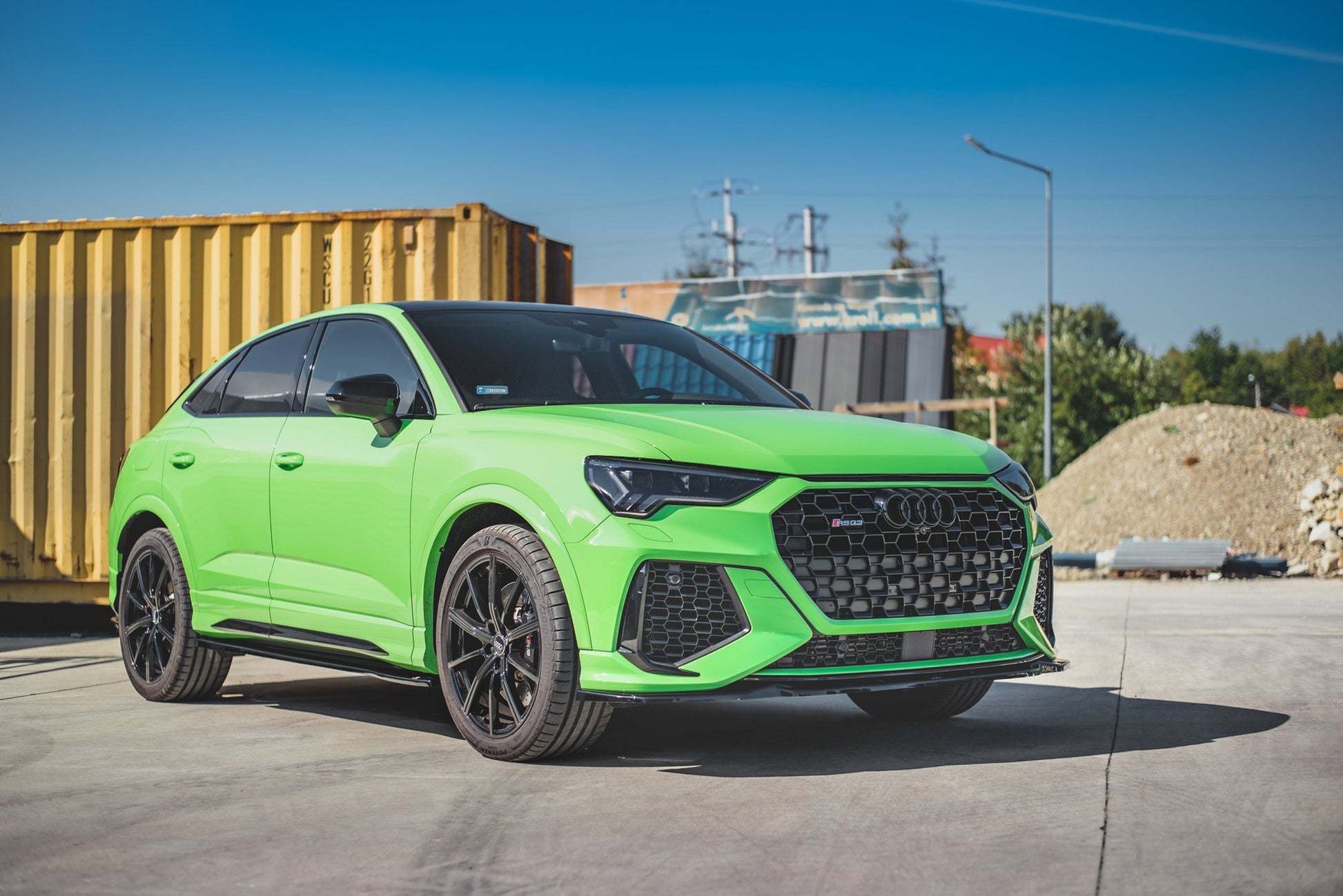 Front Ansatz V.1 für Audi RSQ3 F3 schwarz Hochglanz