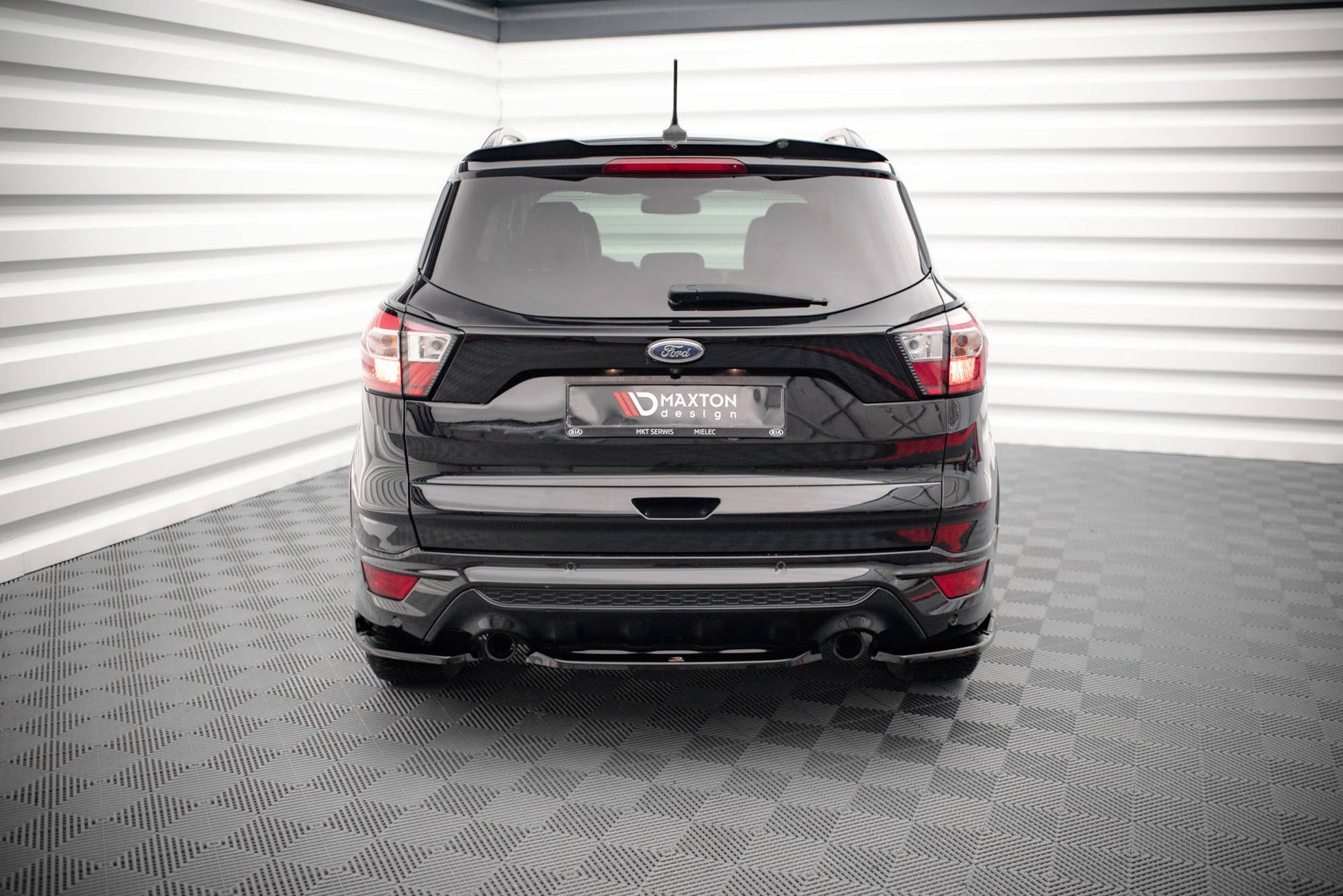Mittlerer Diffusor Heck Ansatz für Ford Escape ST-Line Mk3 schwarz Hochglanz