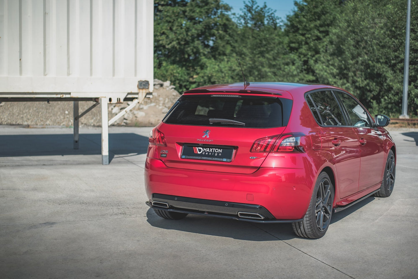 Mittlerer Diffusor Heck Ansatz für Peugeot 308 GT Mk2 Facelift schwarz Hochglanz