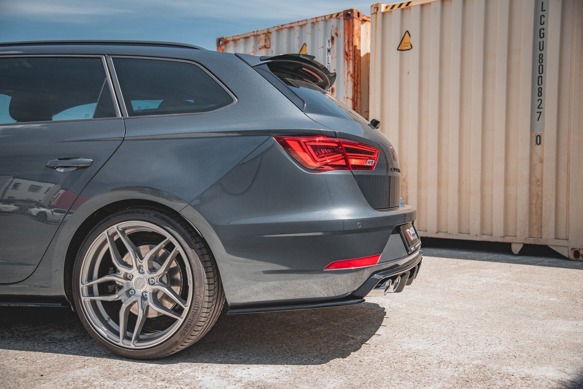 Heck Ansatz Flaps Diffusor V.2 für Seat Leon Cupra Mk3 FL Sportstourer schwarz matt