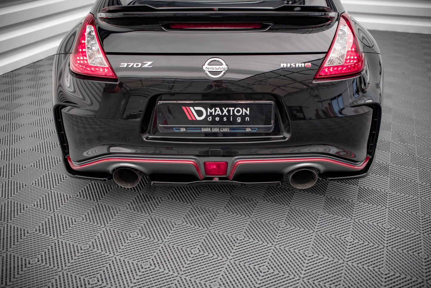 Mittlerer Diffusor Heck Ansatz für Nissan 370Z Nismo Facelift schwarz Hochglanz