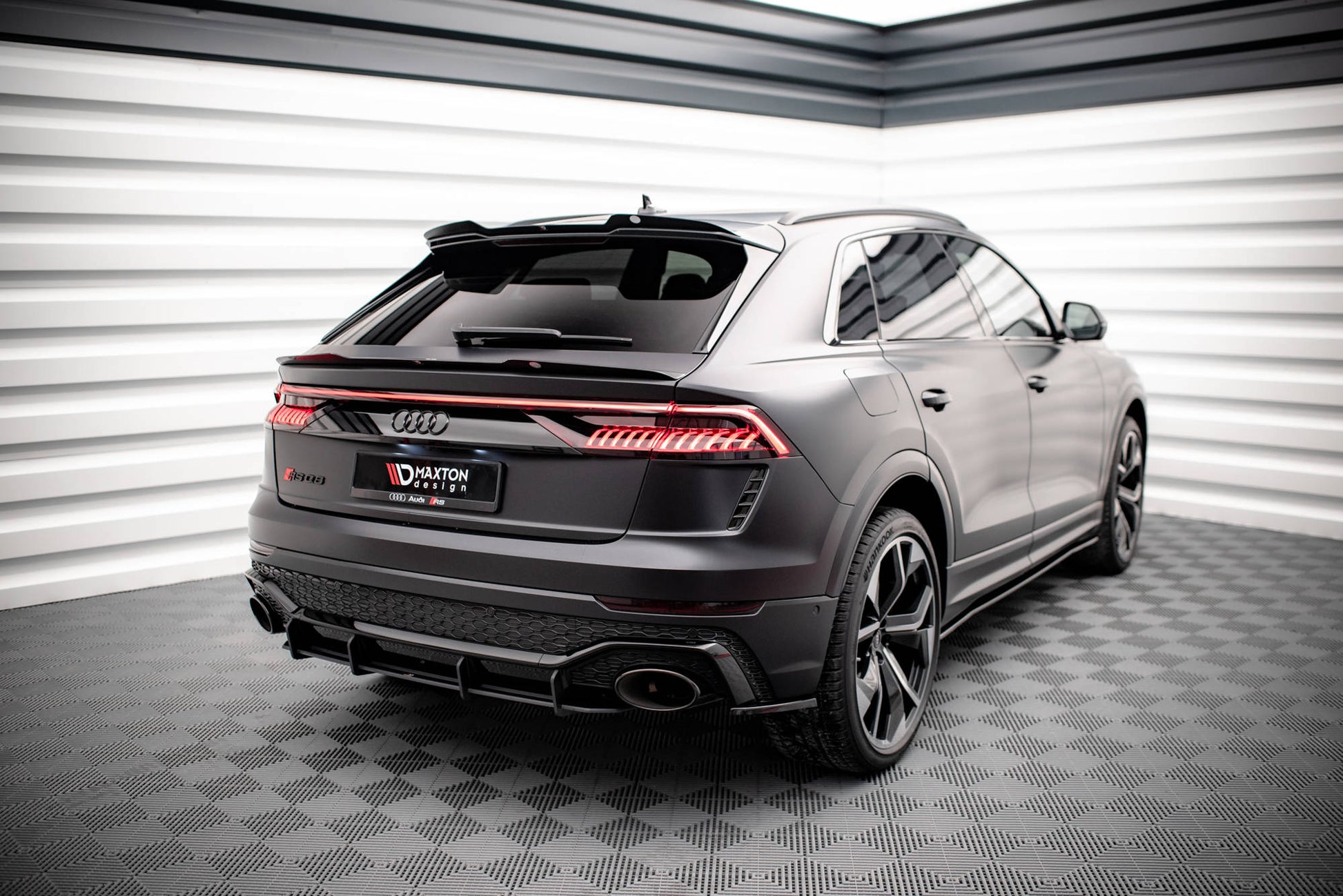 Seitenschweller Ansatz für Audi RSQ8 Mk1 schwarz matt