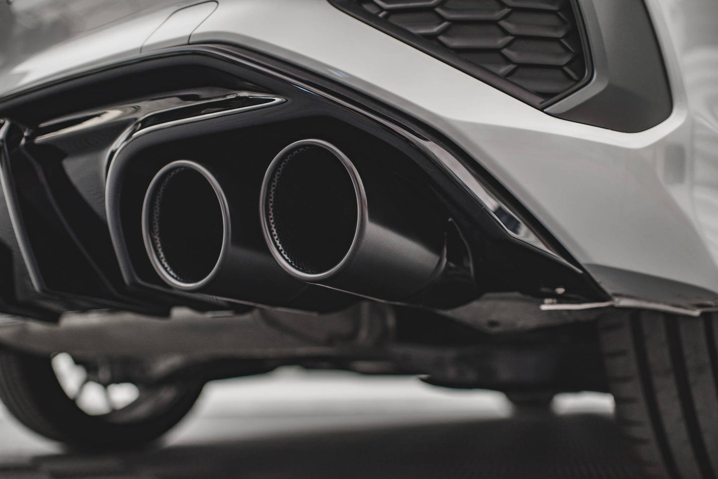 Diffusor Heck Ansatz für + Endschalldampfer Sportauspuff Attrappe Audi A3 S-Line Sportback 8Y