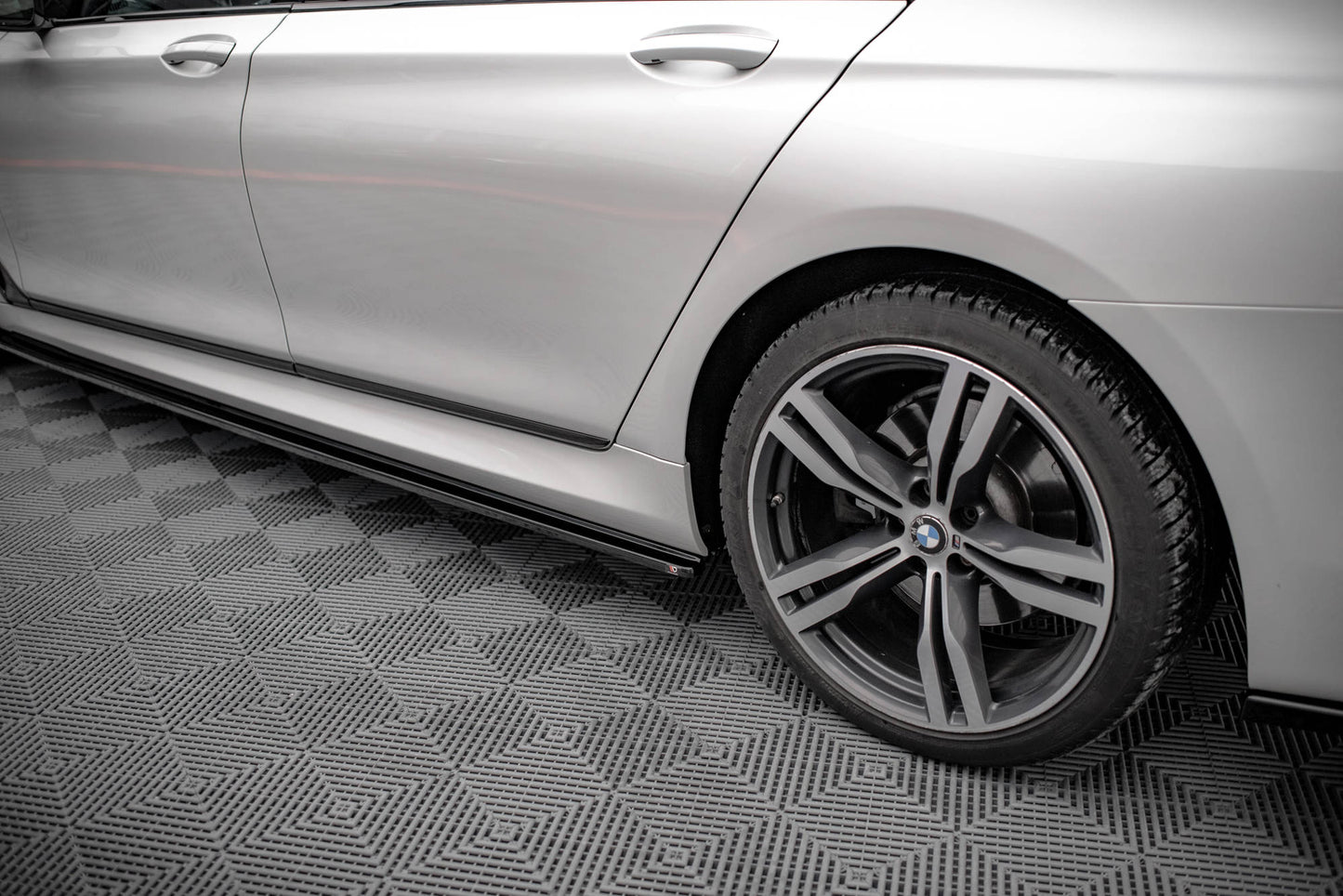 Seitenschweller Ansatz für BMW 7 Lang M-Paket G12 Carbon Look
