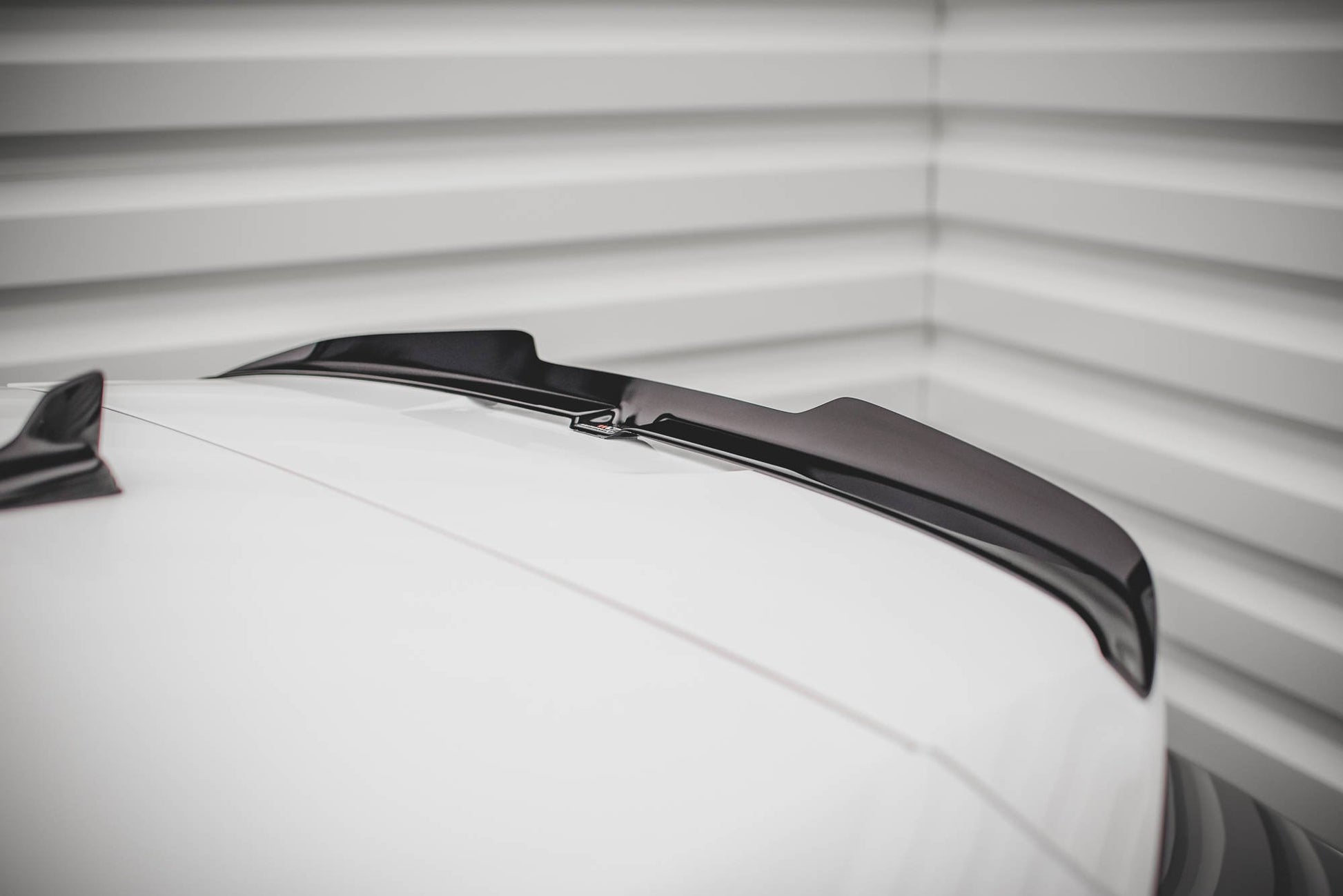 Spoiler CAP V.2 für Audi RS3 / S3 / A3 S-Line Sportback 8Y schwarz Hochglanz