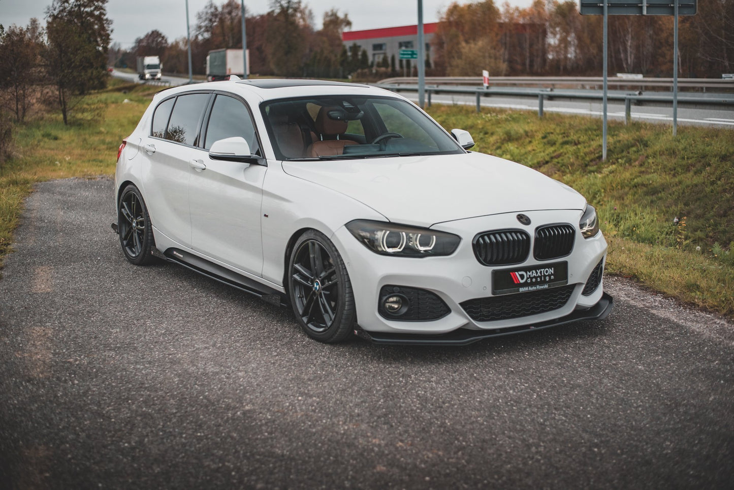 Side Flaps BMW 1er F20 M135i / M140i / M-Paket schwarz Hochglanz
