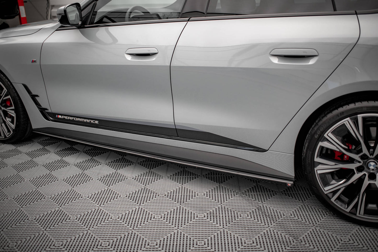 Seitenschweller Ansatz für V.1 für BMW 4er Gran Coupe M-Paket G26 Carbon Look