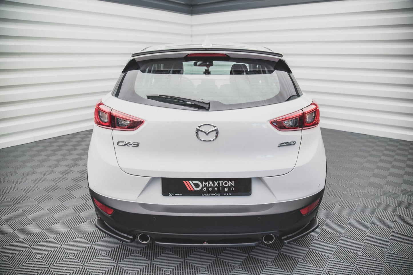 Mittlerer Diffusor Heck Ansatz für Mazda CX-3  schwarz Hochglanz