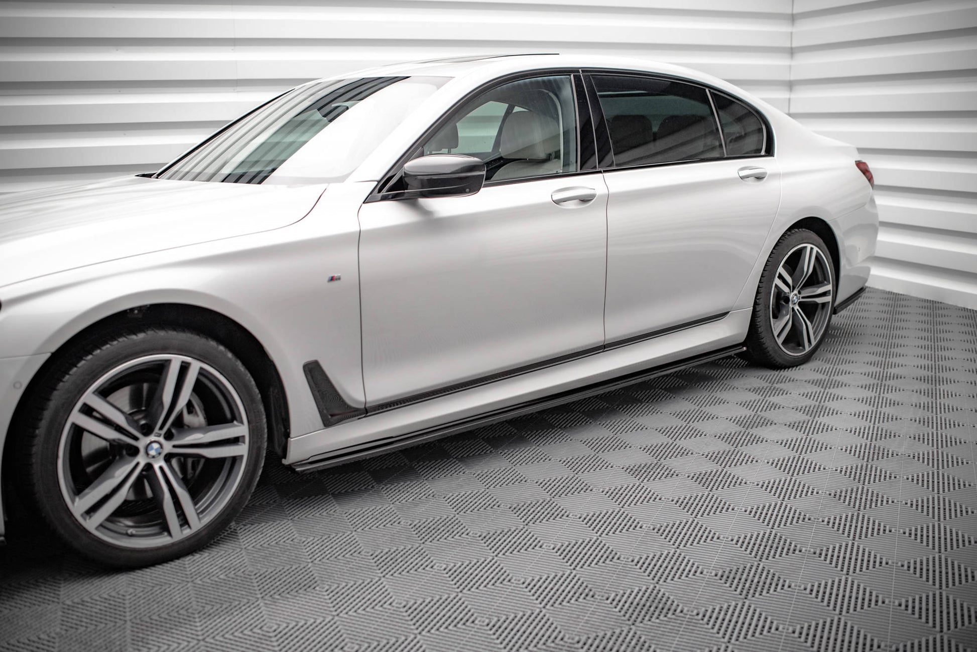 Seitenschweller Ansatz für BMW 7 Lang M-Paket G12 Carbon Look