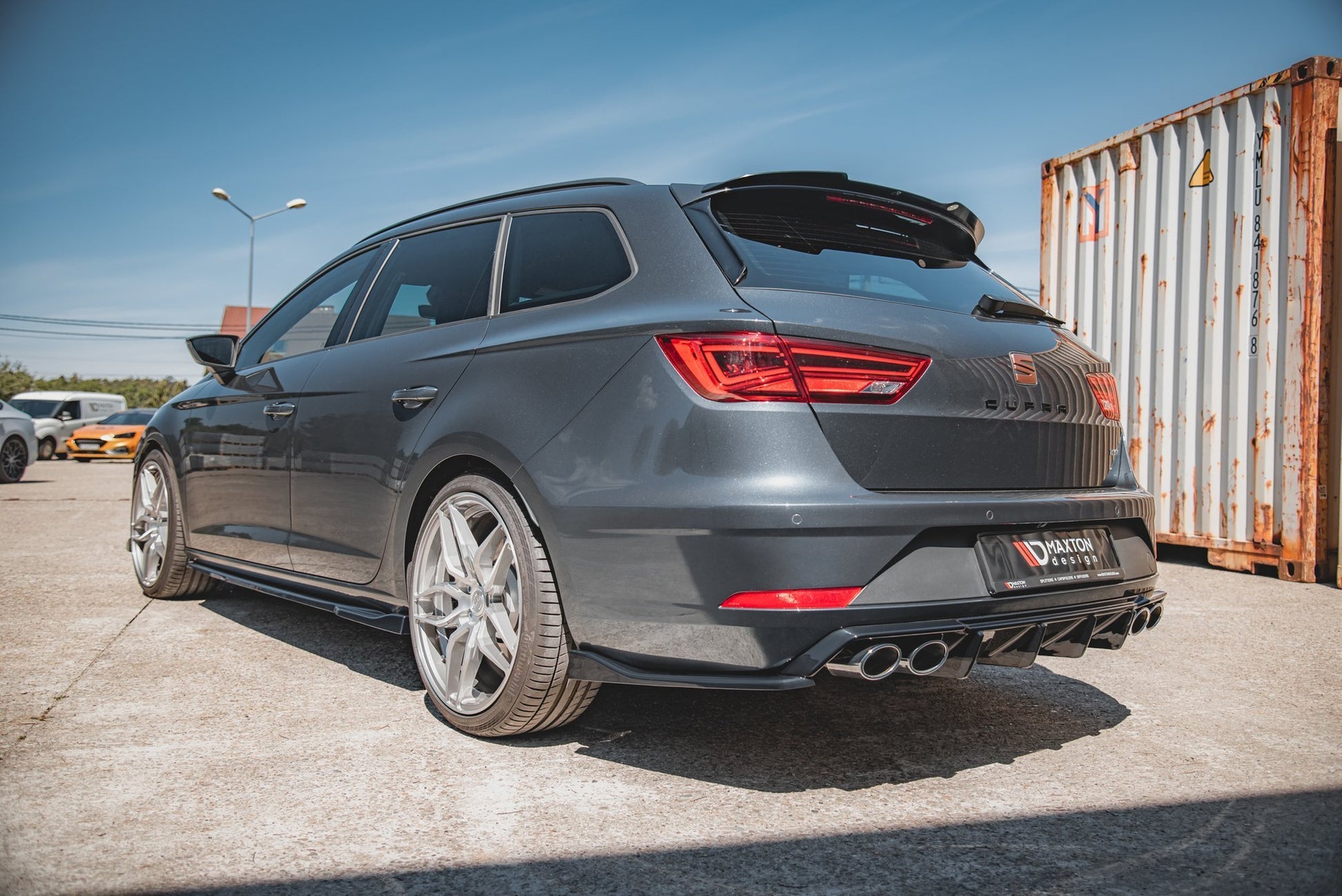Heck Ansatz Flaps Diffusor V.3 für Seat Leon Cupra Mk3 FL Sportstourer schwarz Hochglanz