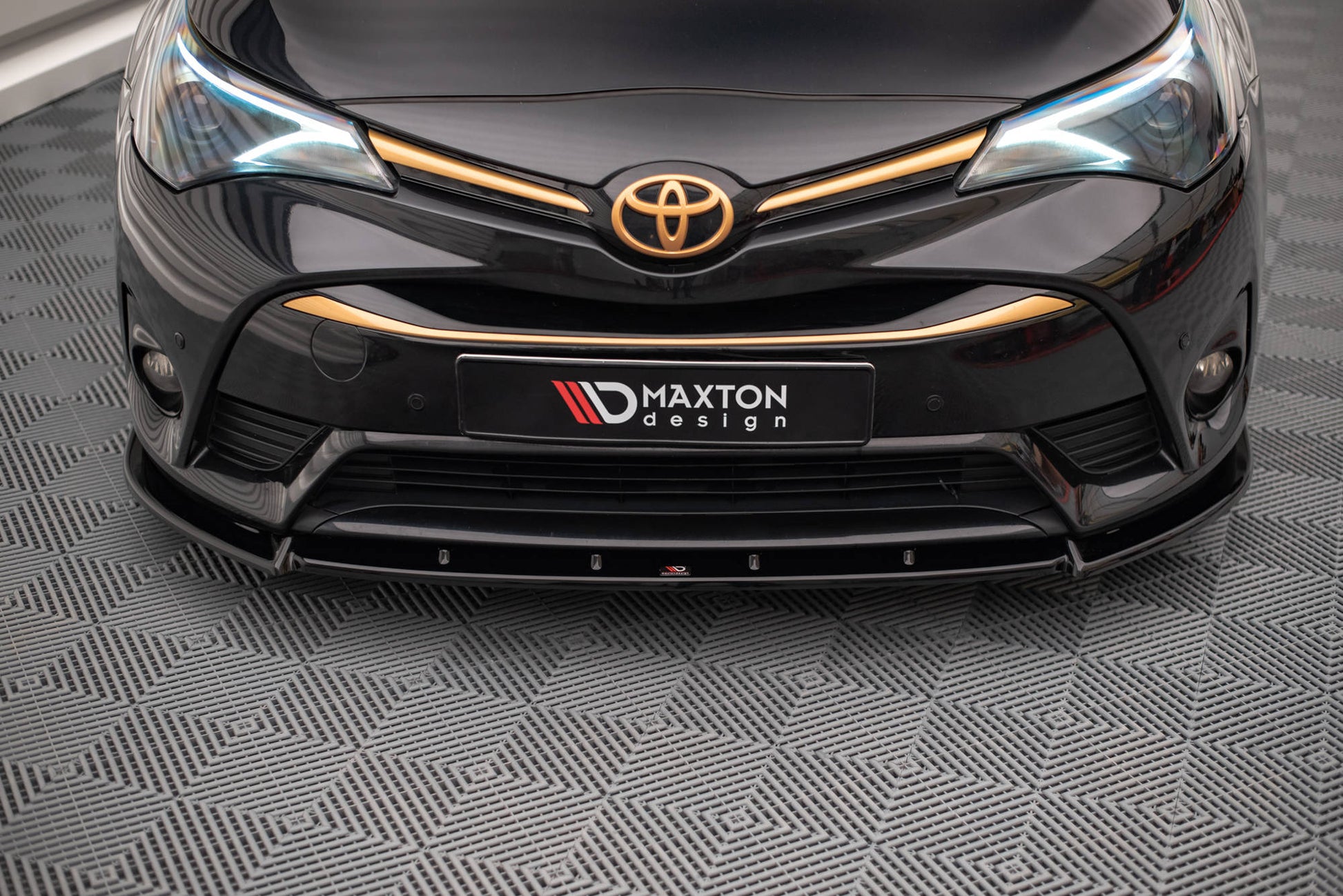 Front Ansatz V.1 für Toyota Avensis Mk3 Facelift schwarz matt
