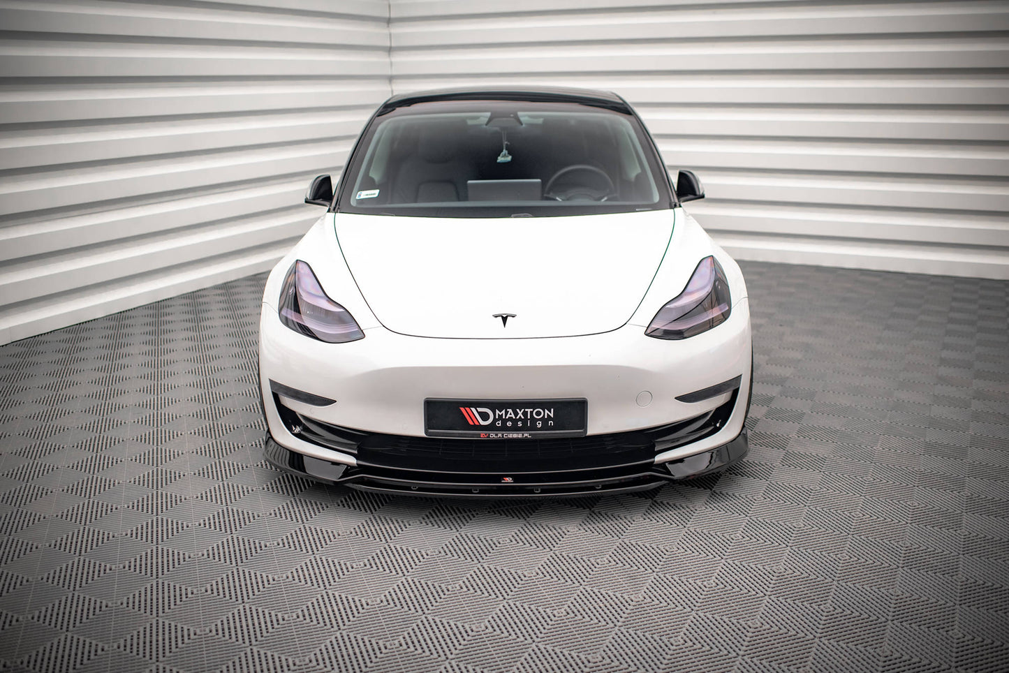 Front Ansatz V.3 für Tesla Model 3 schwarz Hochglanz