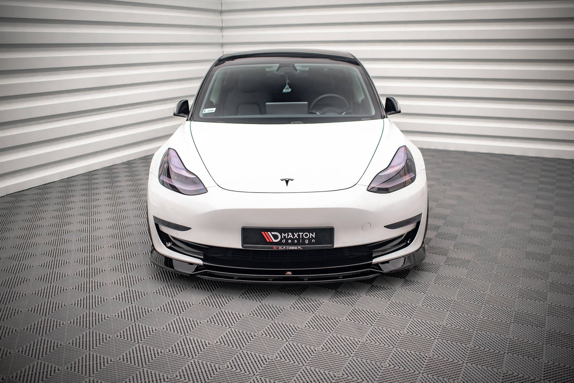 Front Ansatz V.3 für Tesla Model 3 schwarz Hochglanz
