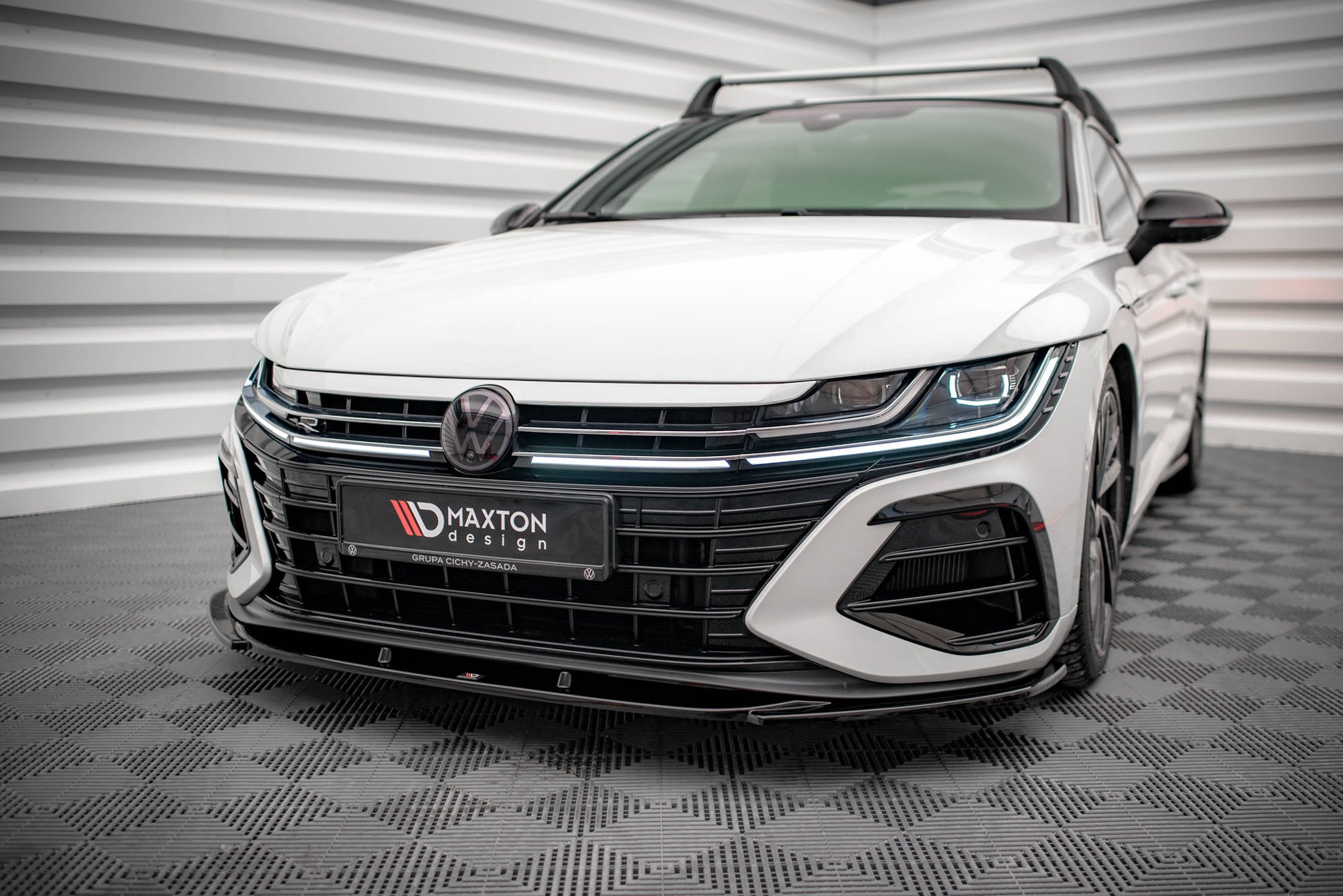Front Ansatz V.1 für Volkswagen Arteon R Carbon Look