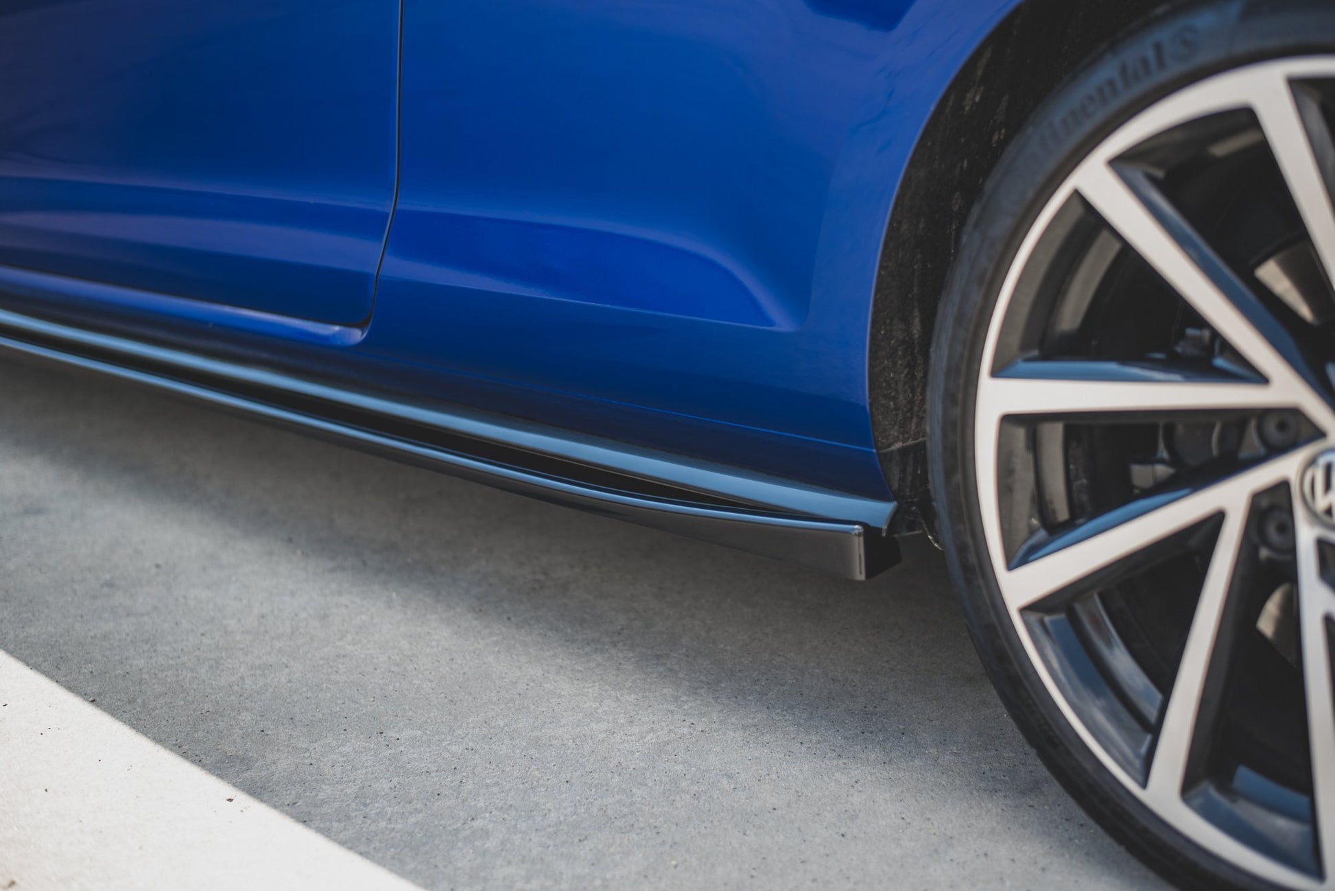 Seitenschweller Ansatz für V.4 VW Golf 7 R / R-Line Facelift schwarz matt