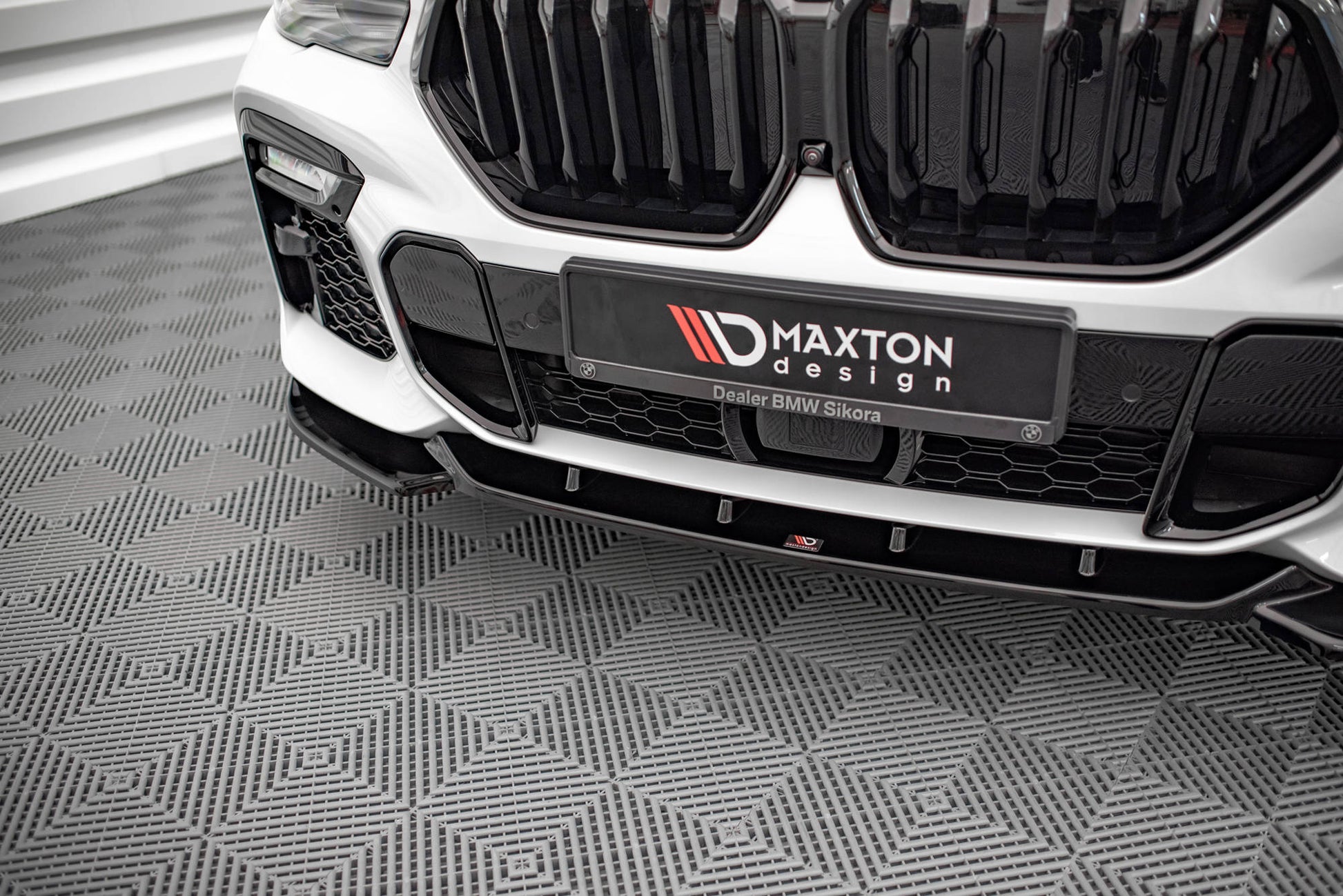 Front Ansatz V.1 für BMW X6 M-Paket G06 schwarz matt