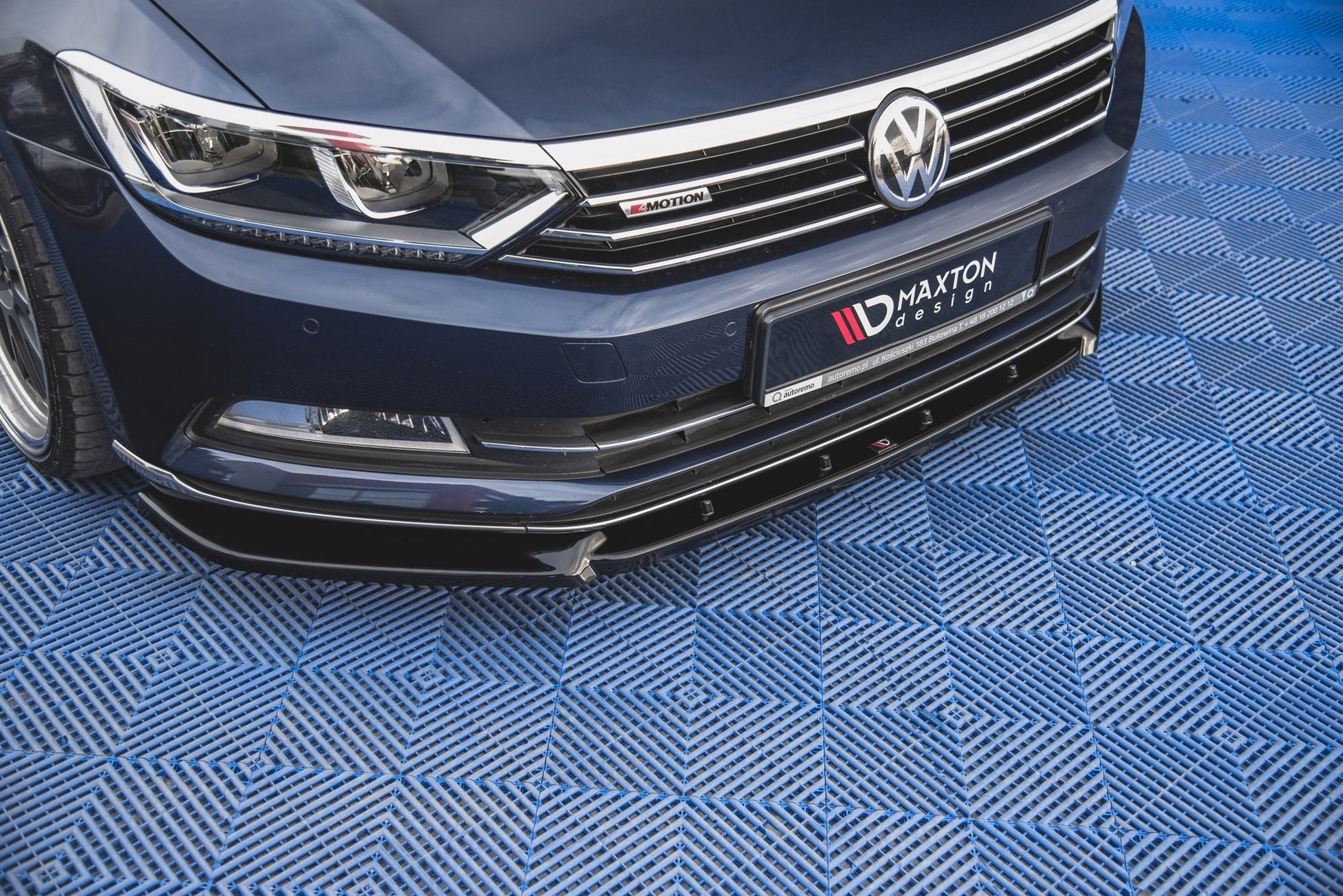 Front Ansatz V.2 für Volkswagen Passat B8 schwarz Hochglanz