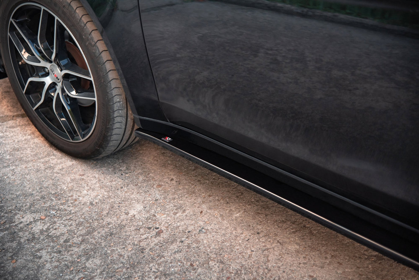 Seitenschweller Ansatz für Mitsubishi Lancer Mk8 schwarz matt