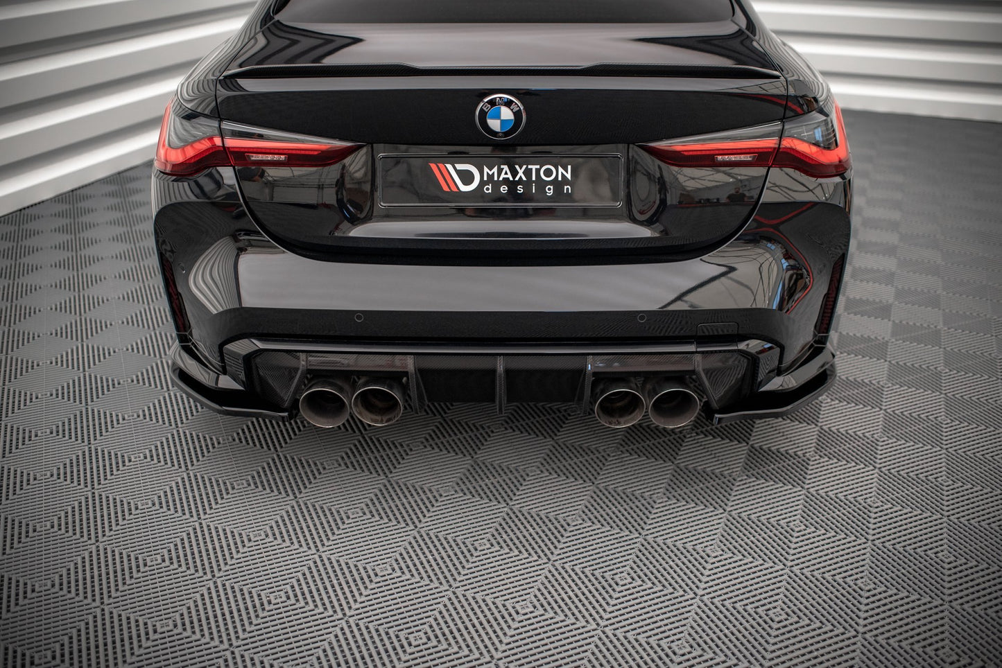 Heck Ansatz Flaps Diffusor für BMW M4 G82 schwarz Hochglanz