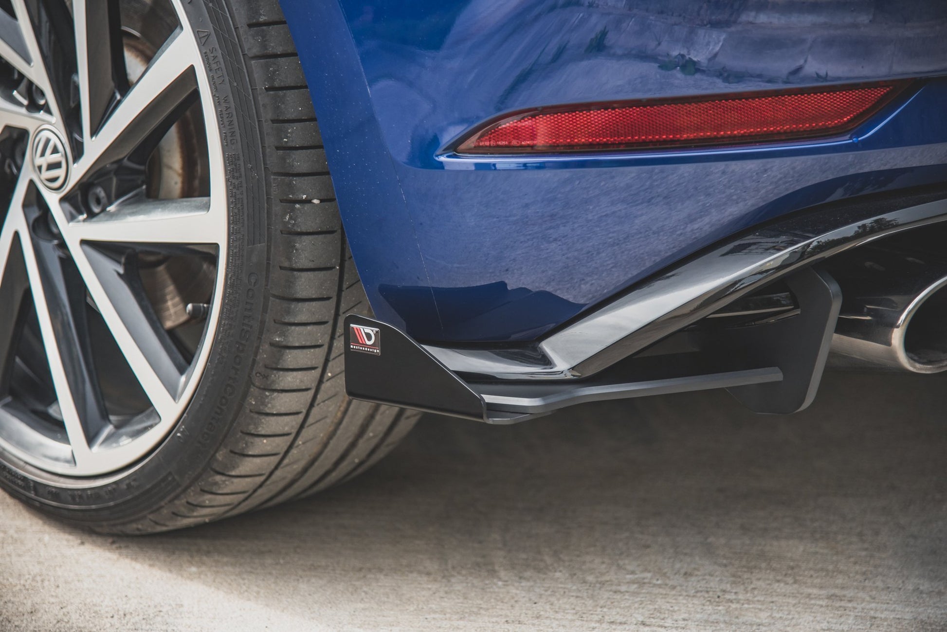 Robuste Racing Heck Ansatz Flaps Diffusor +Flaps für VW Golf 7 R Facelift