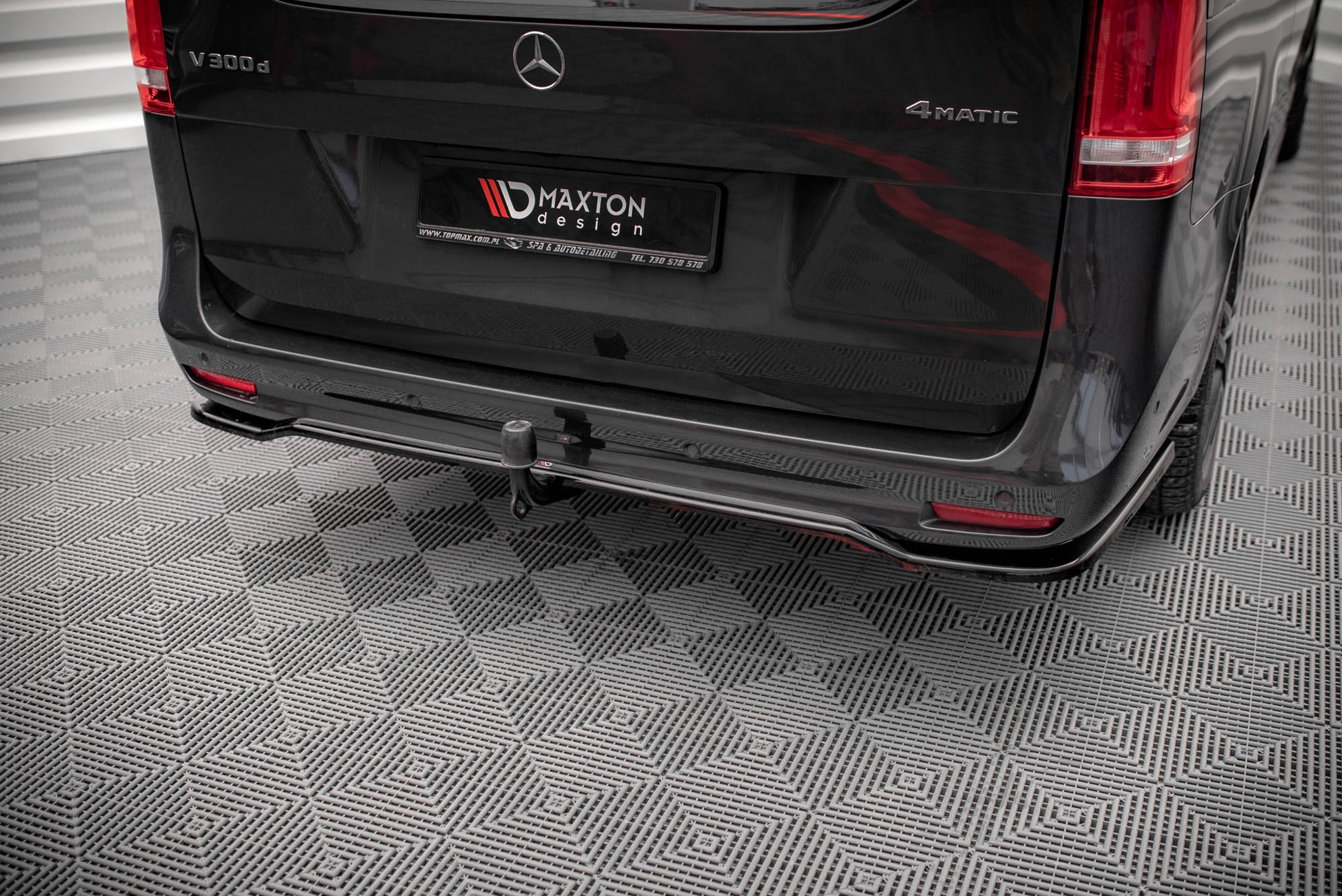 Mittlerer Diffusor Heck Ansatz DTM Look für Mercedes-Benz V-Klasse AMG-Line W447 Facelift schwarz Hochglanz