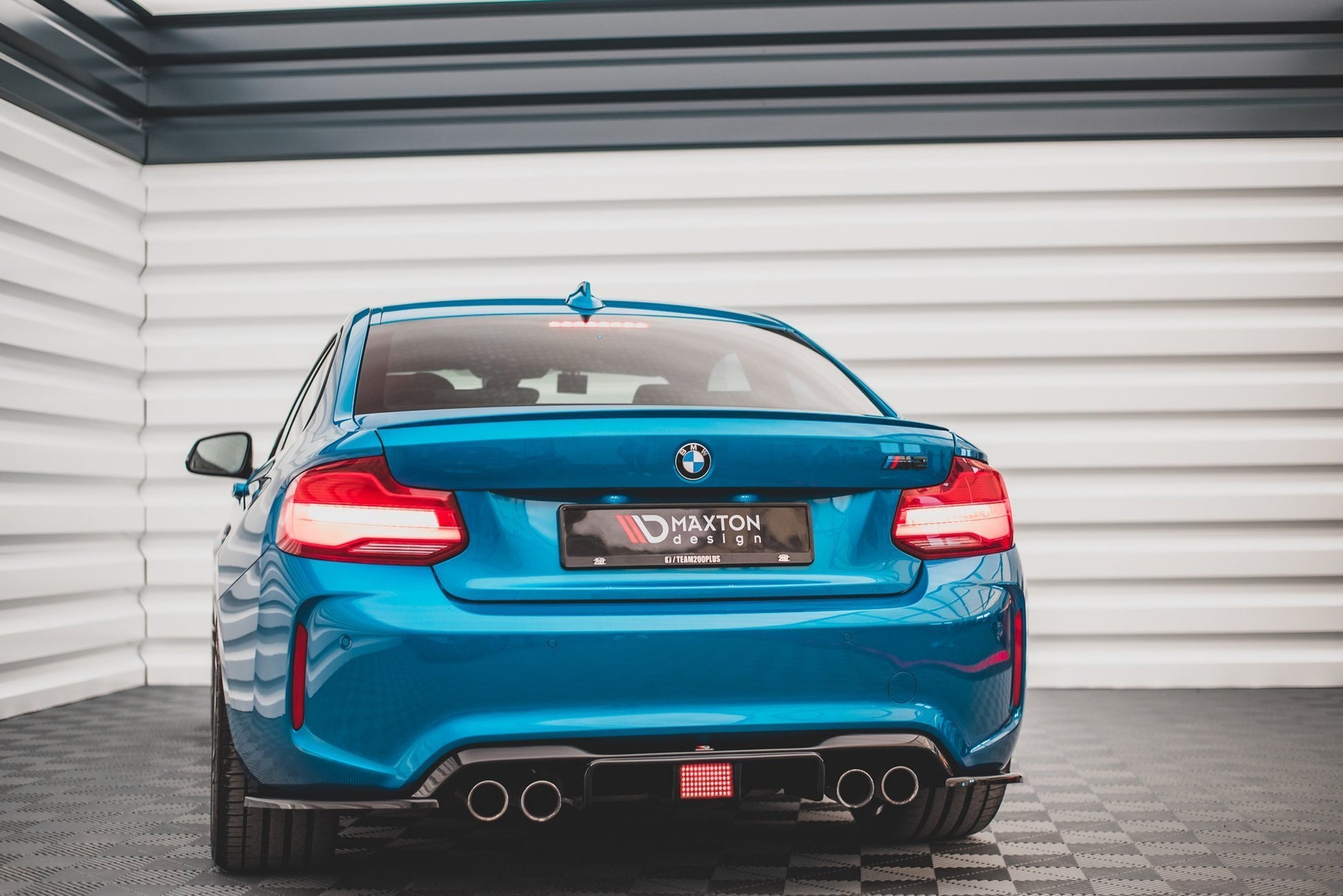 Diffusor Heck Ansatz für BMW M2 F87 schwarz Hochglanz