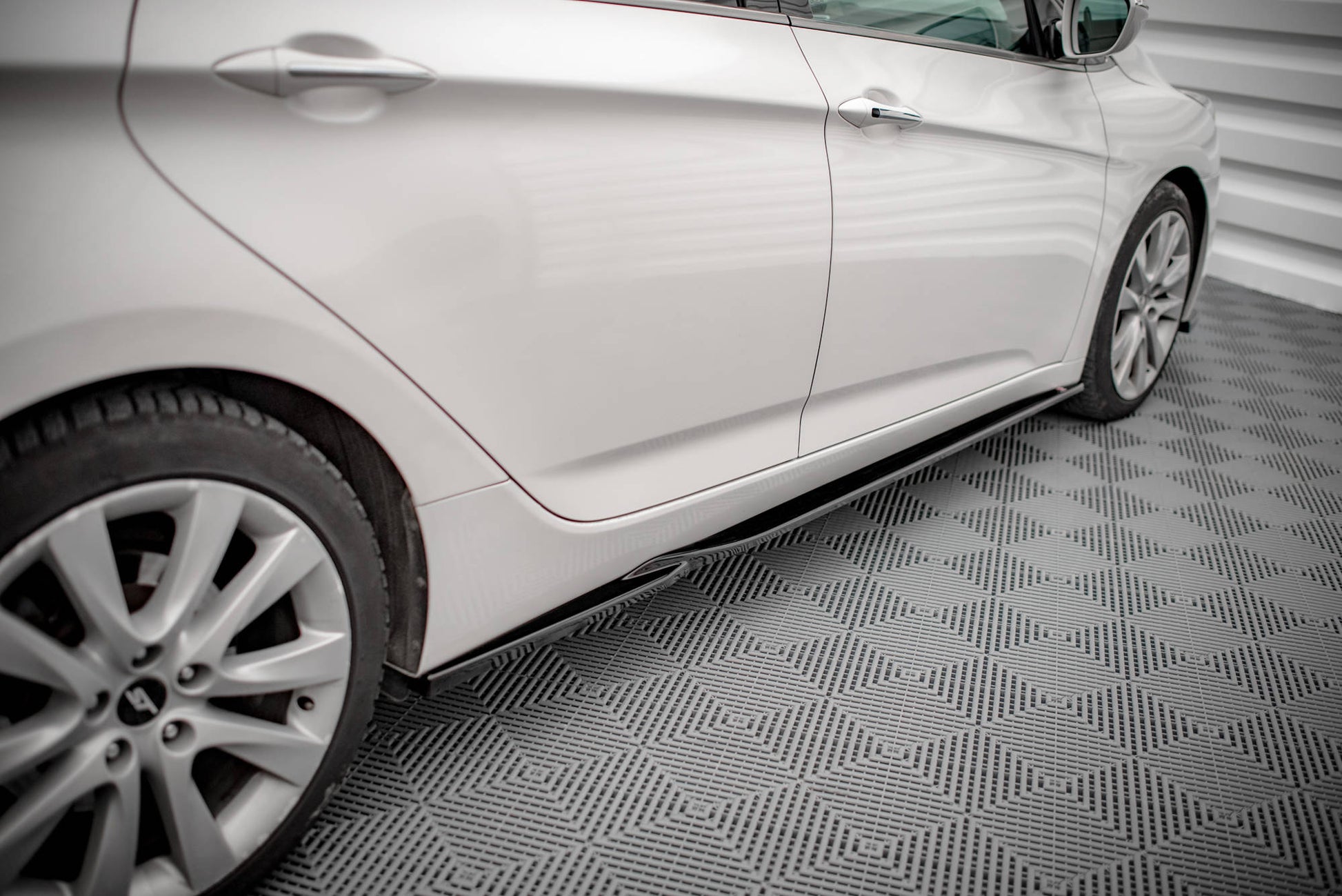 Seitenschweller Ansatz für Hyundai I40 Mk1 Carbon Look