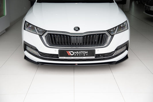 Front Ansatz V.2 für Skoda Octavia Mk4 Carbon Look